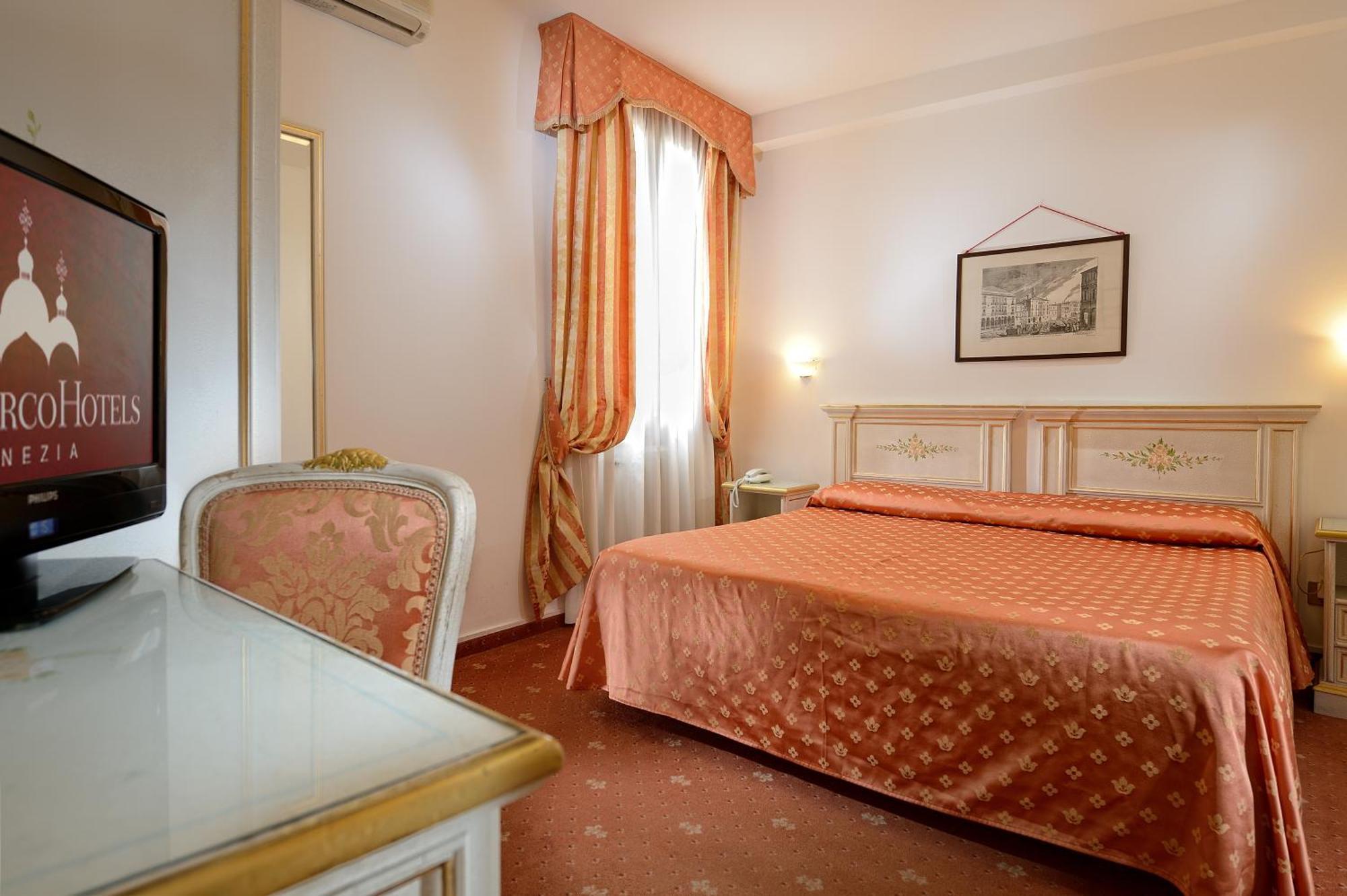 Classic Doppel- oder Zweibettzimmer