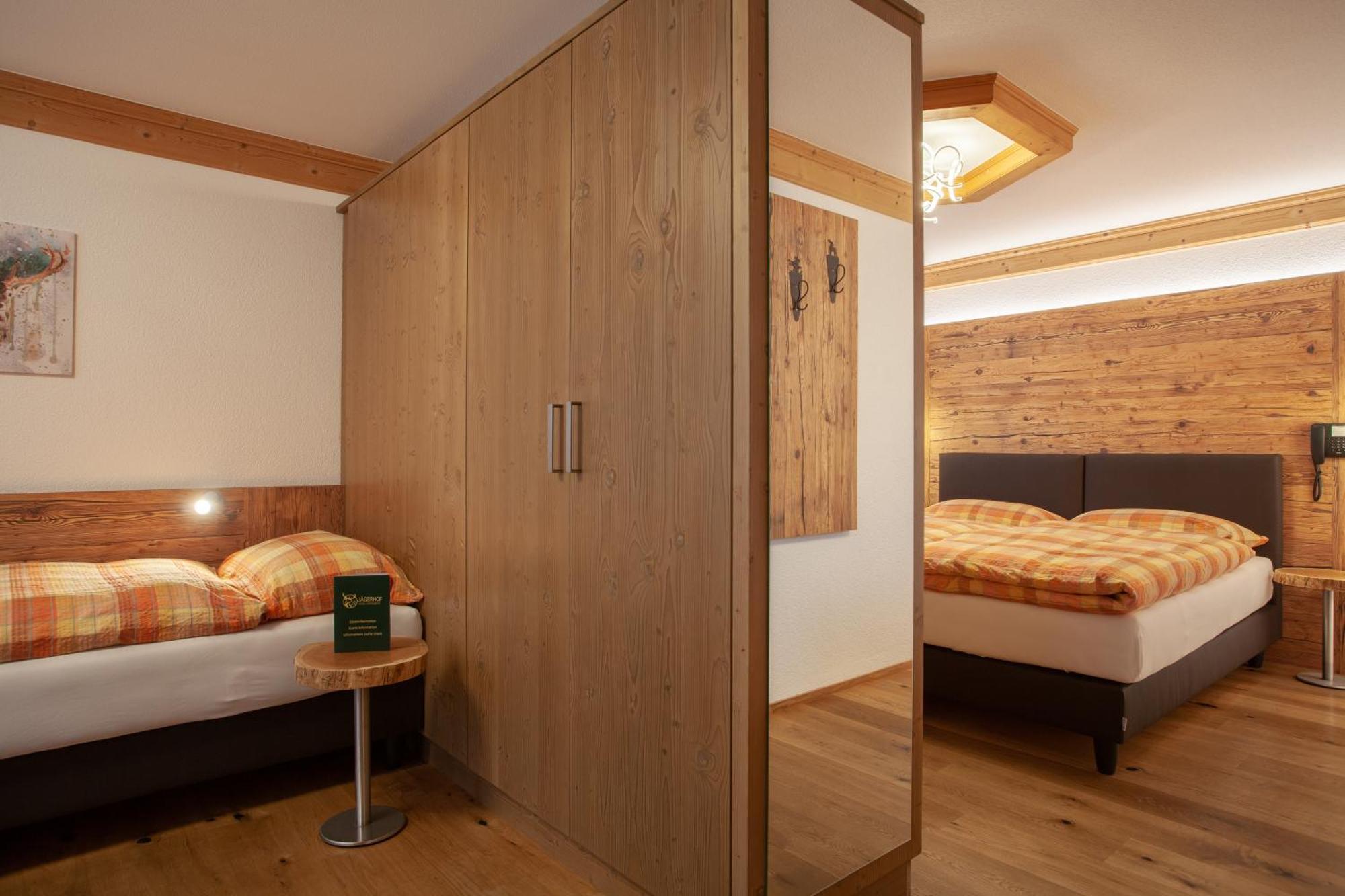 Dreibettzimmer