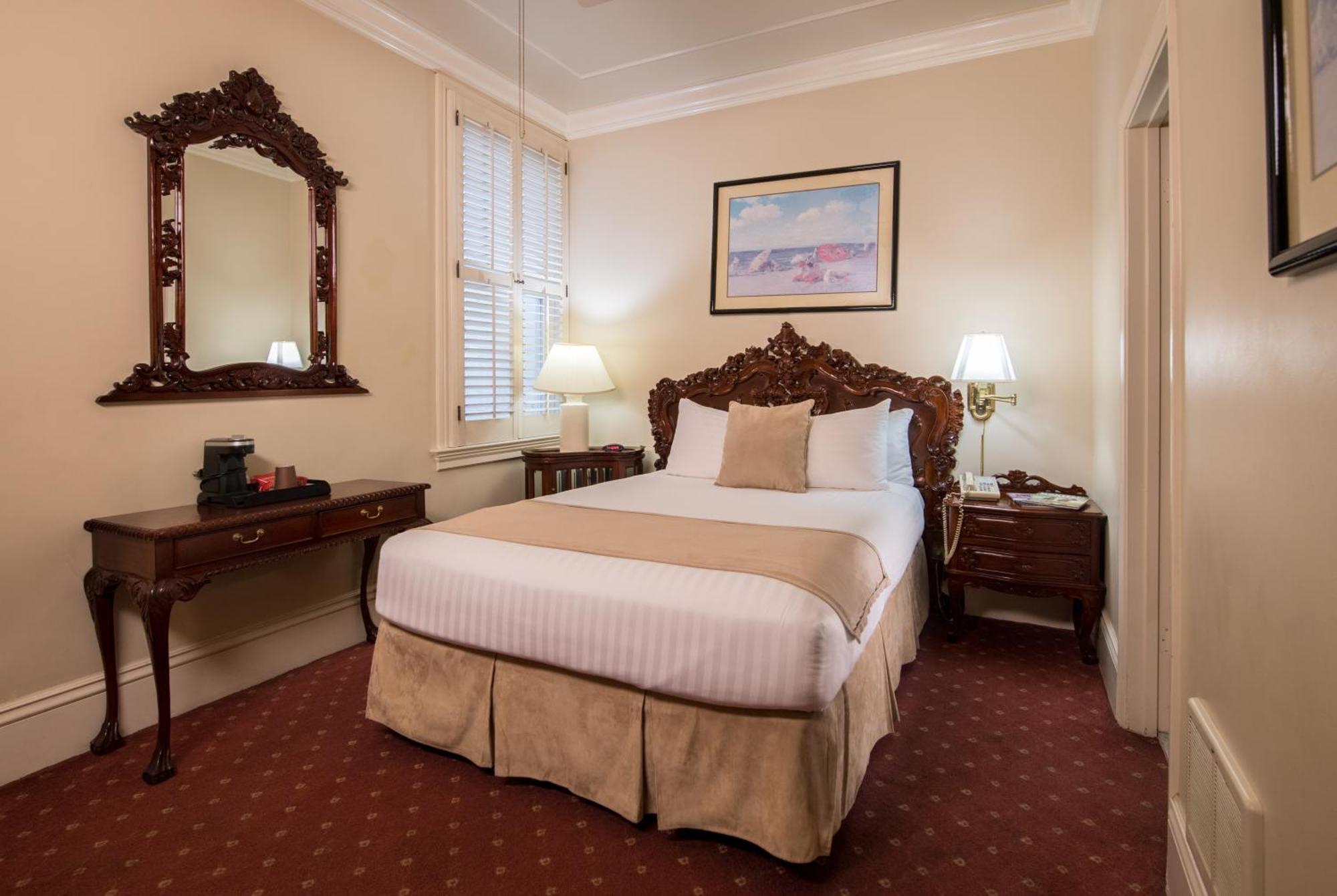 Queen Room