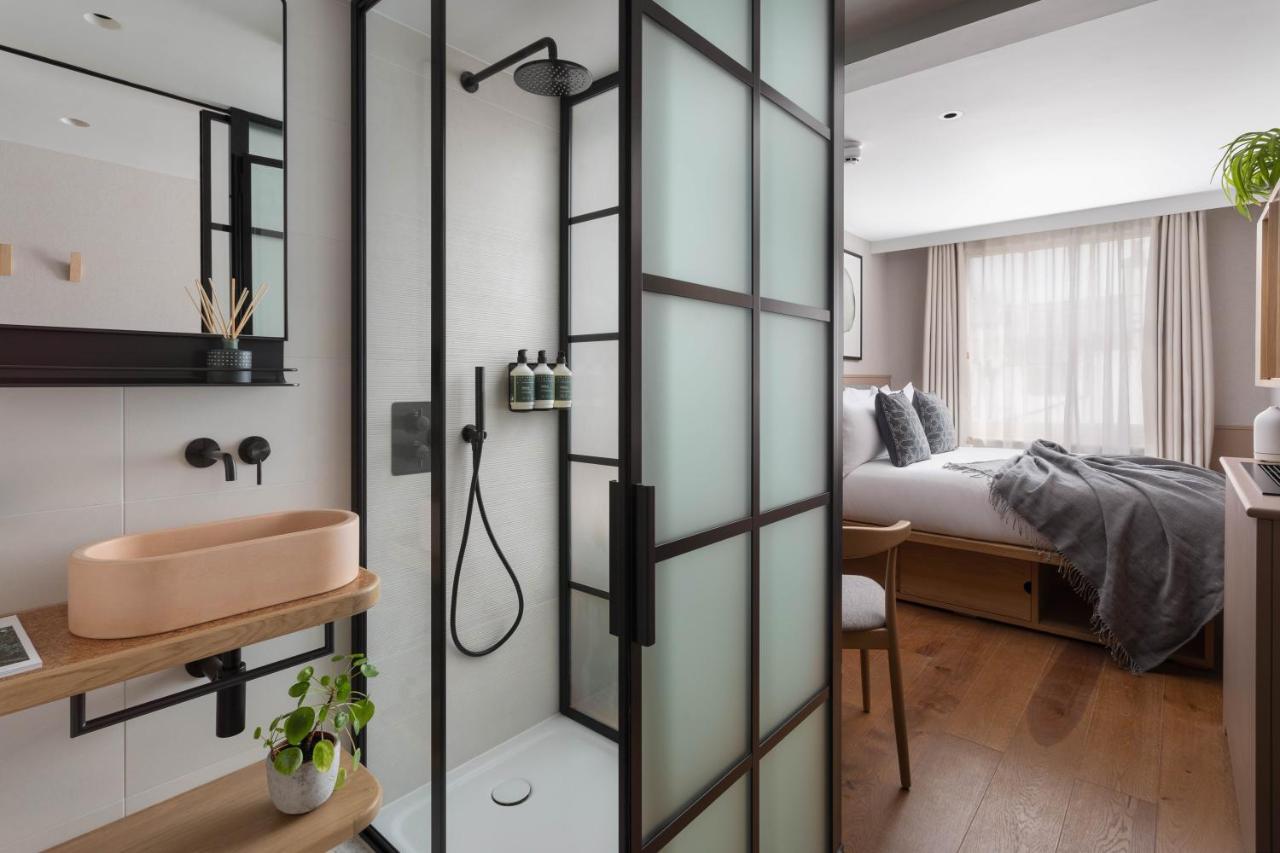 Super geräumiges Zimmer