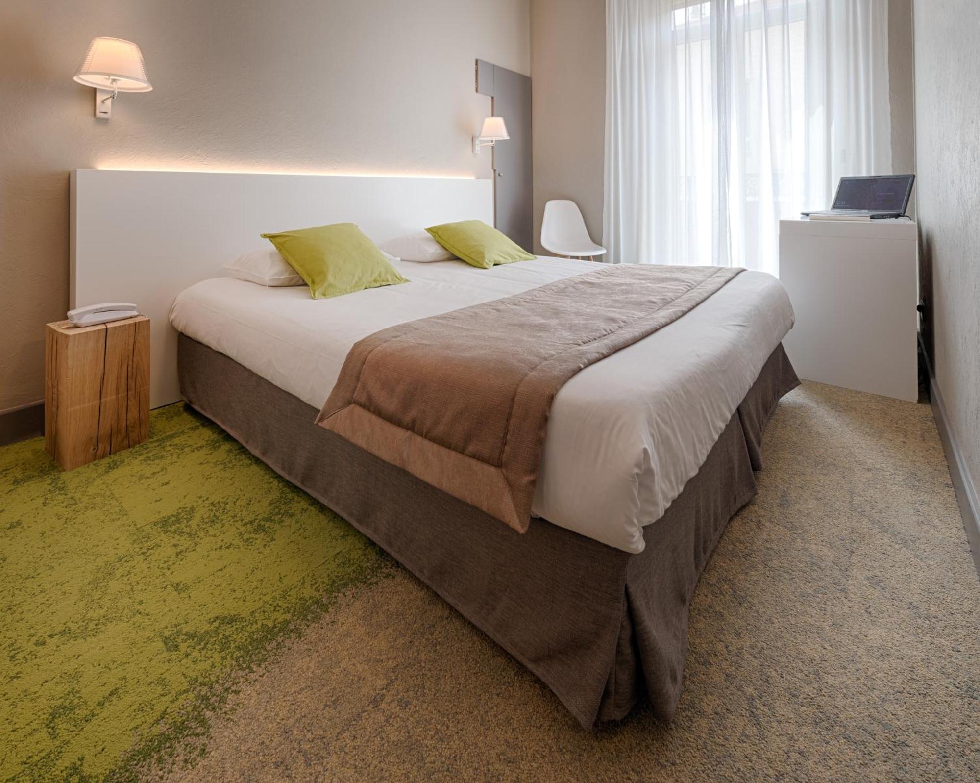Doppelzimmer mit Balkon