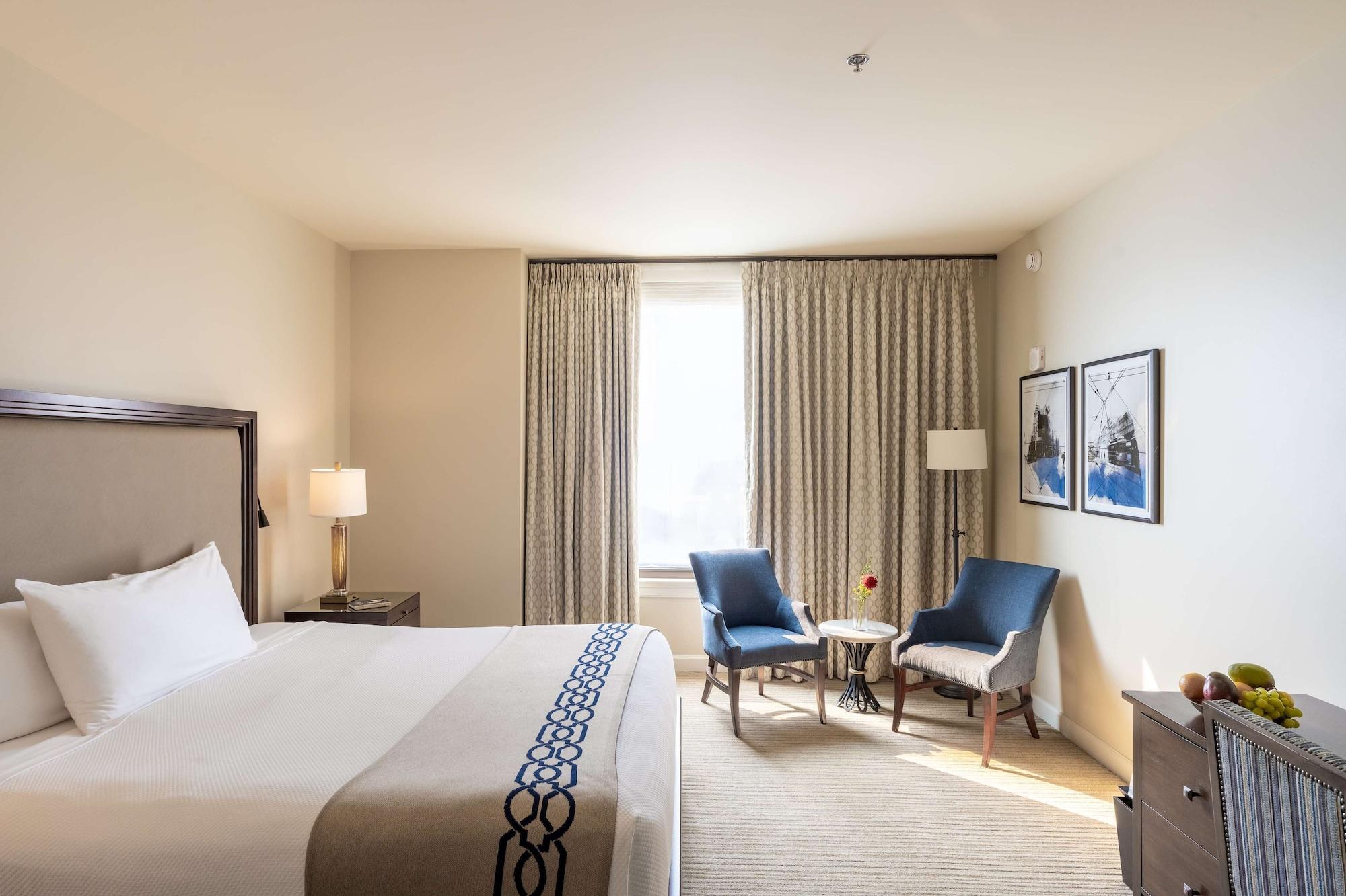 Deluxe King Room