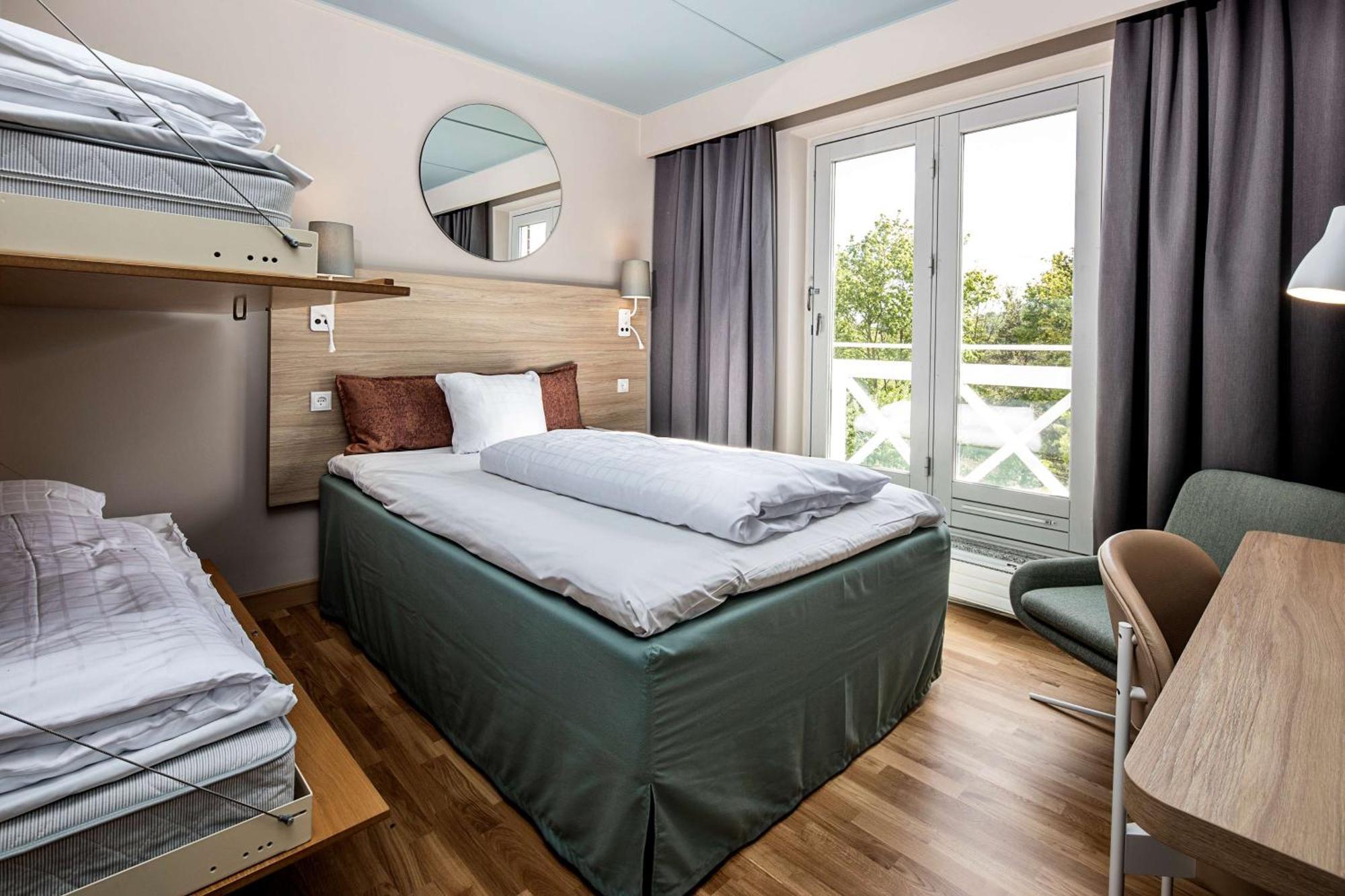 Familienzimmer (2 Erwachsene + 2 Kinder)
