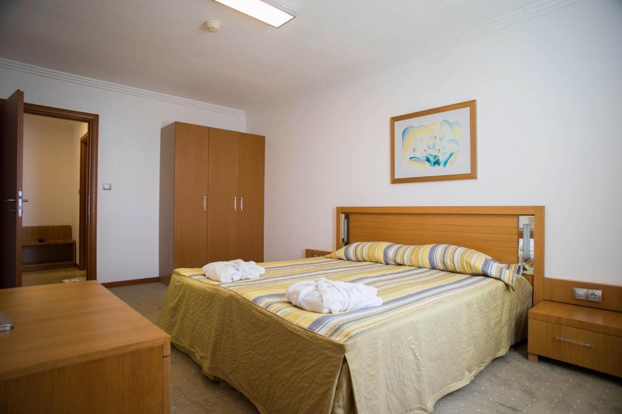 Apartment mit 2 Schlafzimmern und Balkon (4 Erwachsene)