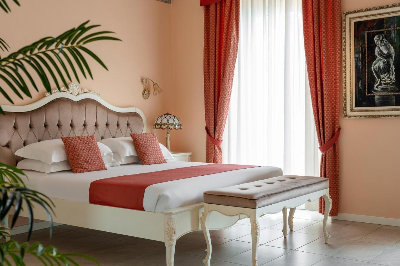 Junior Suite mit Balkon und Seeblick