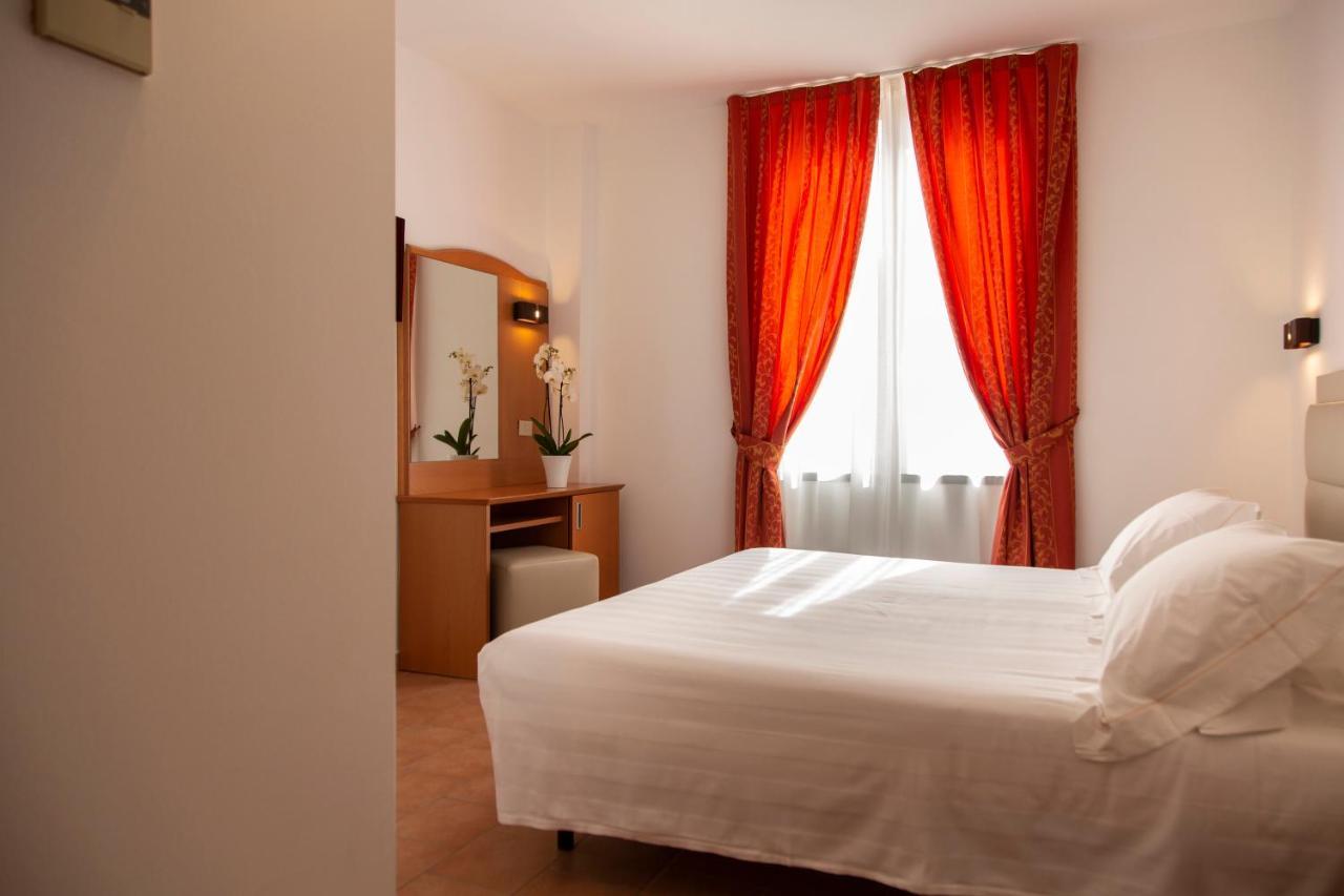 Standard Doppel- oder Zweibettzimmer