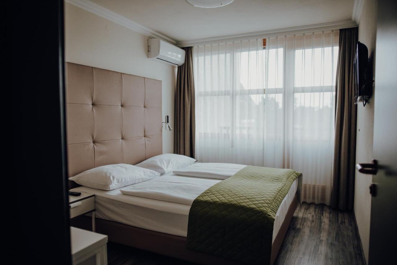 Doppelzimmer mit Gartenblick