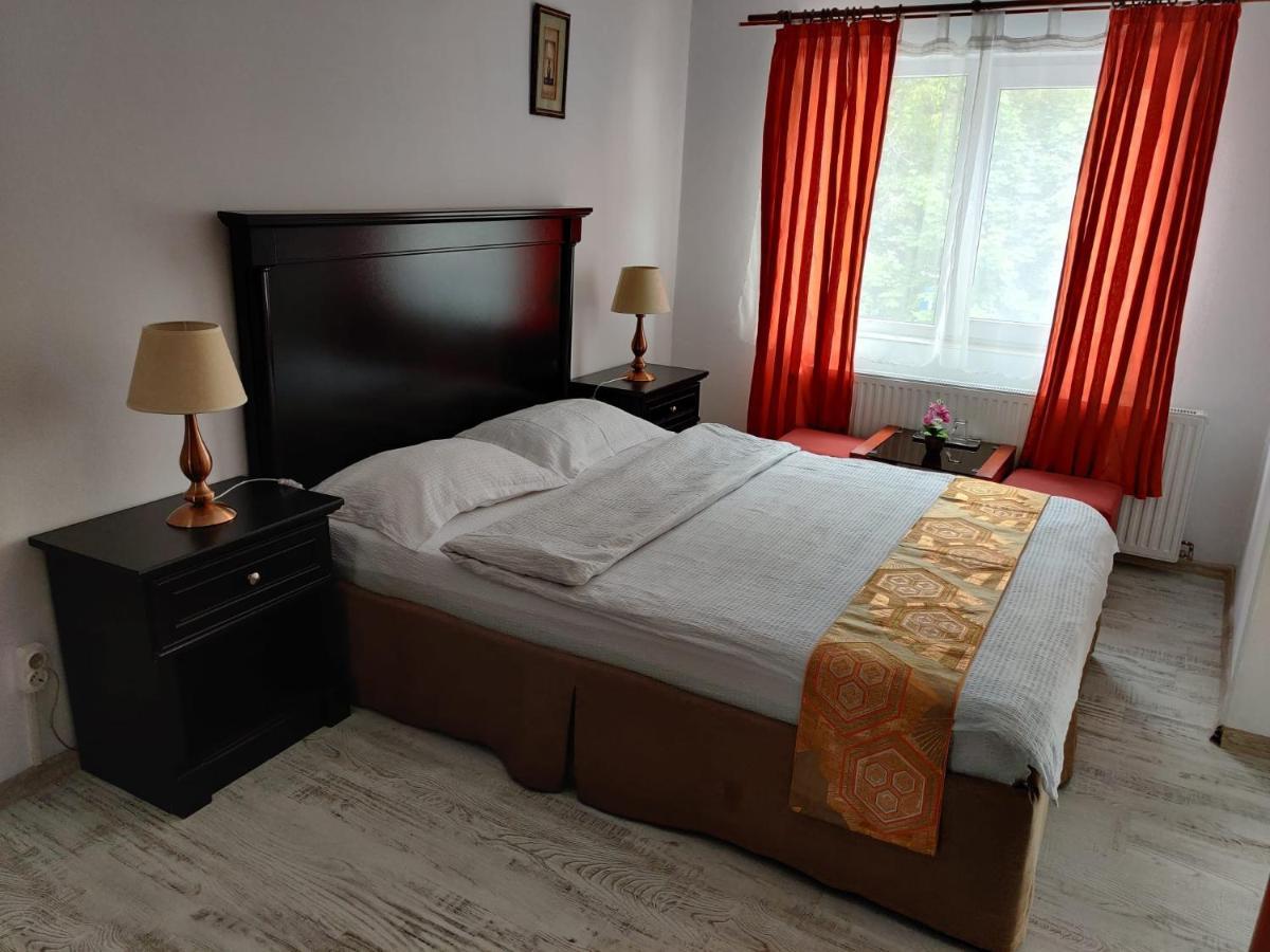 Doppelzimmer mit Balkon