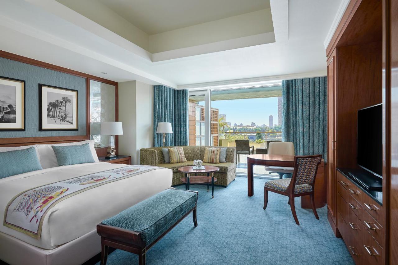 Deluxe Zimmer mit 1 Kingsize-Bett und Terrasse