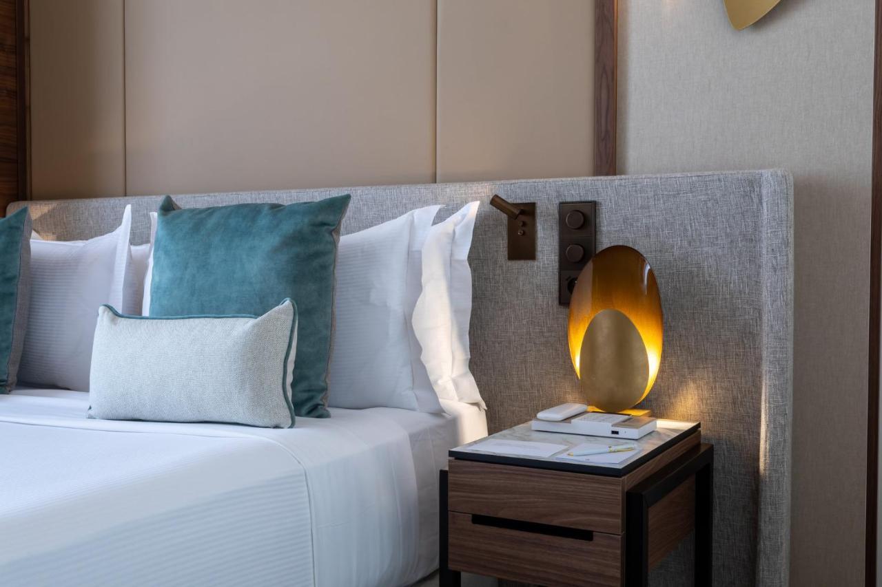 Classic Zimmer mit Queensize-Bett und Balkon