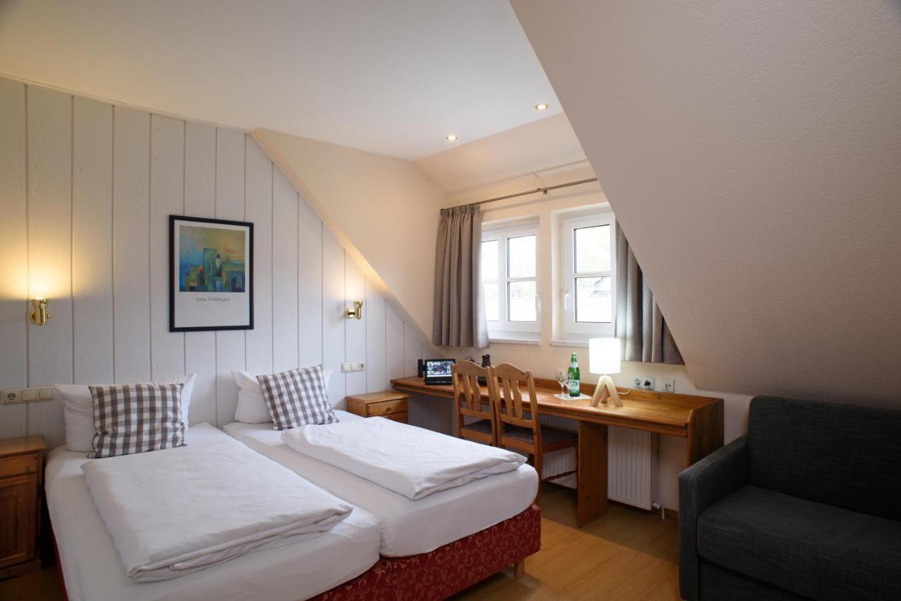 Doppelzimmer mit Zustellbett
