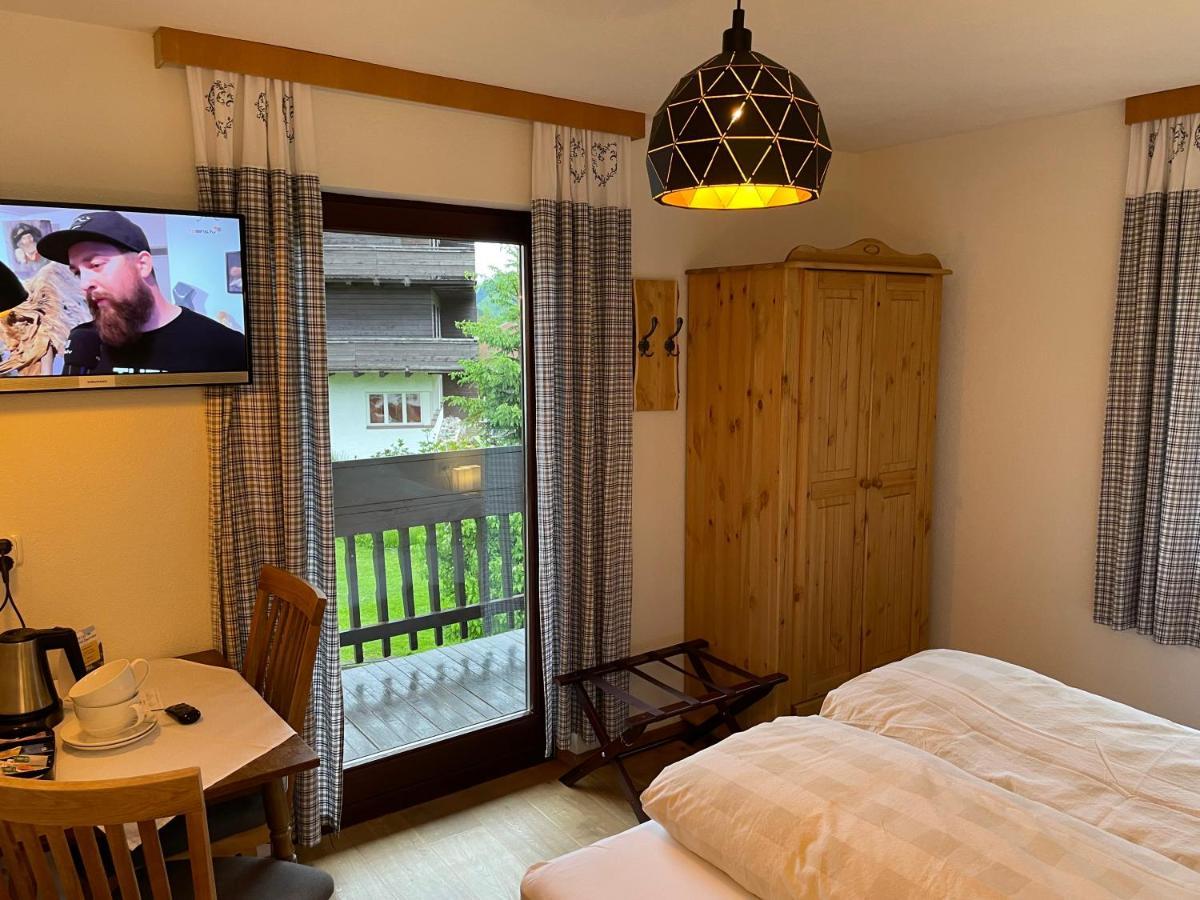 Standard Zweibett- oder Doppelzimmer