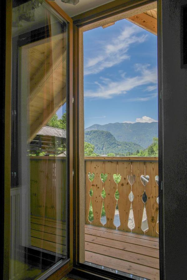 Familienzimmer mit Balkon und Aussicht