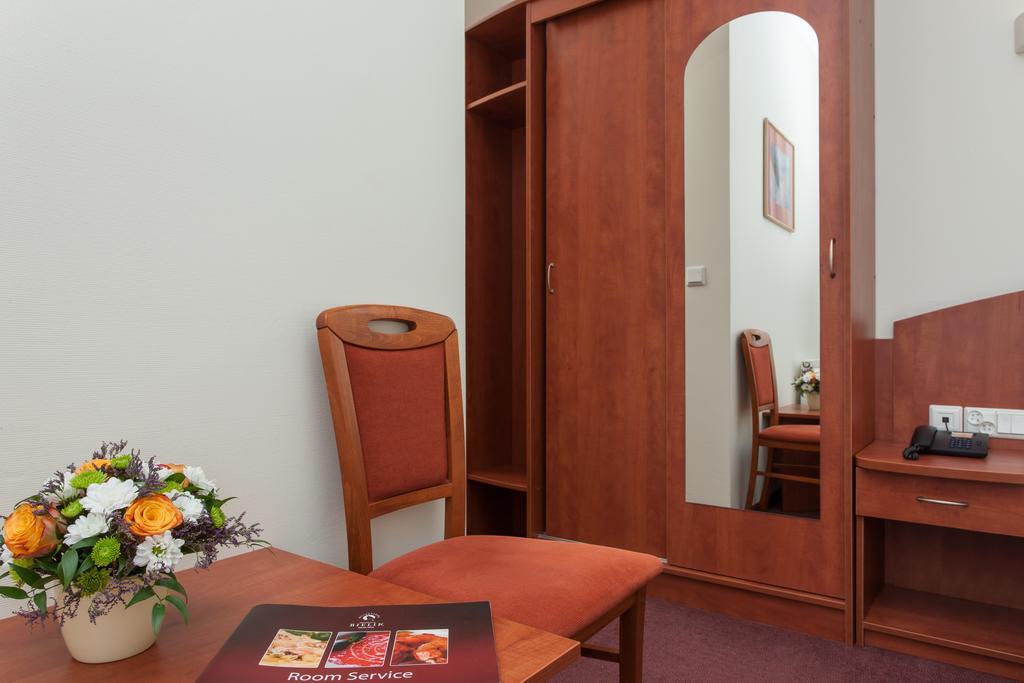 Studio-Apartment mit Balkon