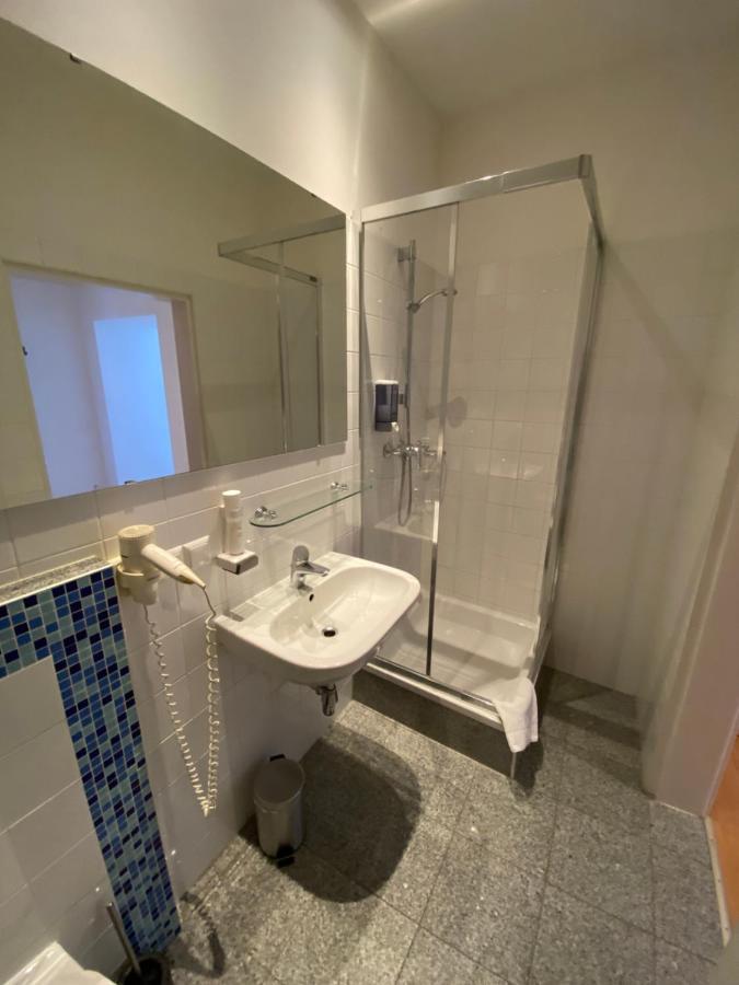 Dreibettzimmer