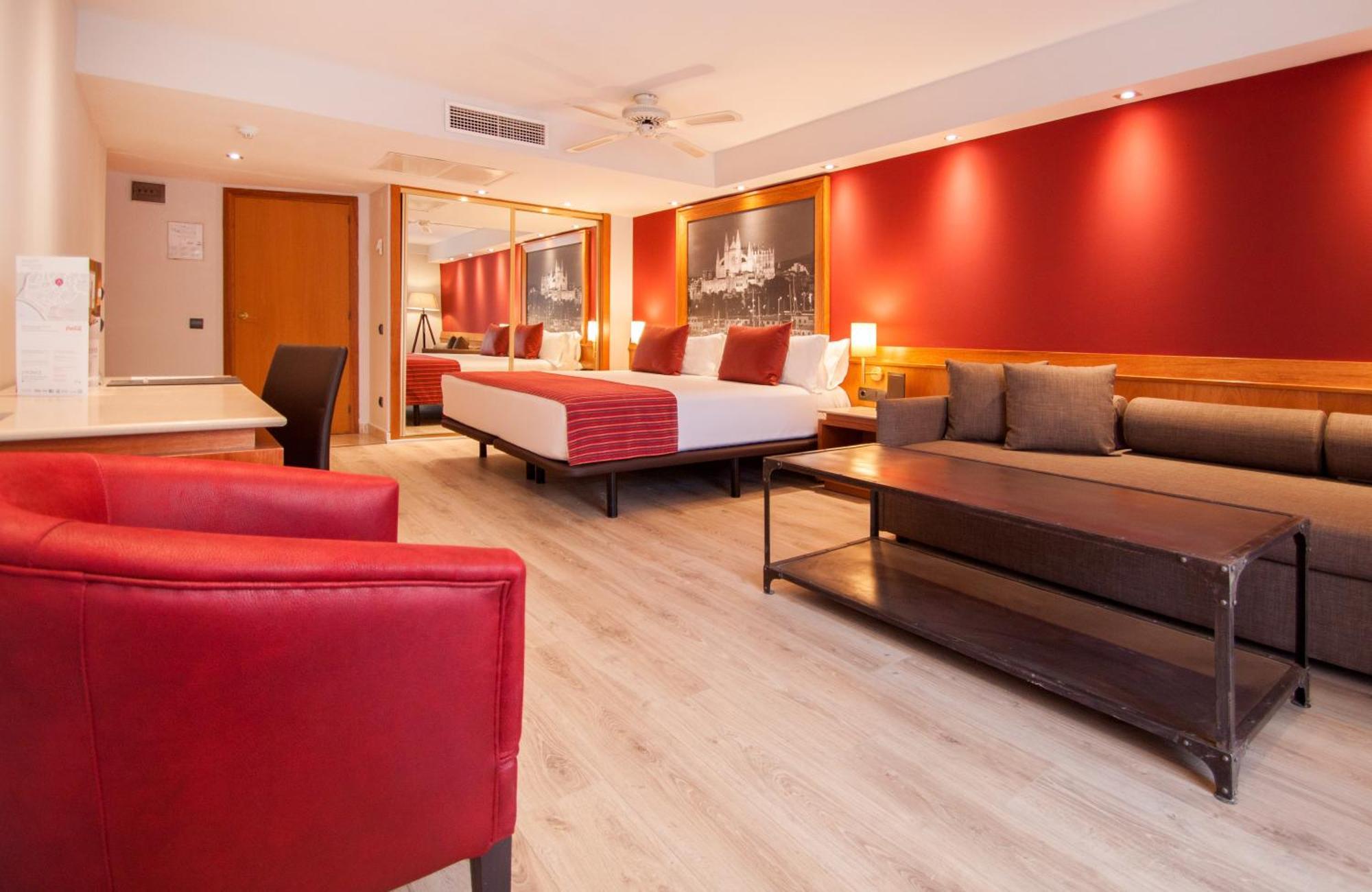 Dreibettzimmer mit Meerblick