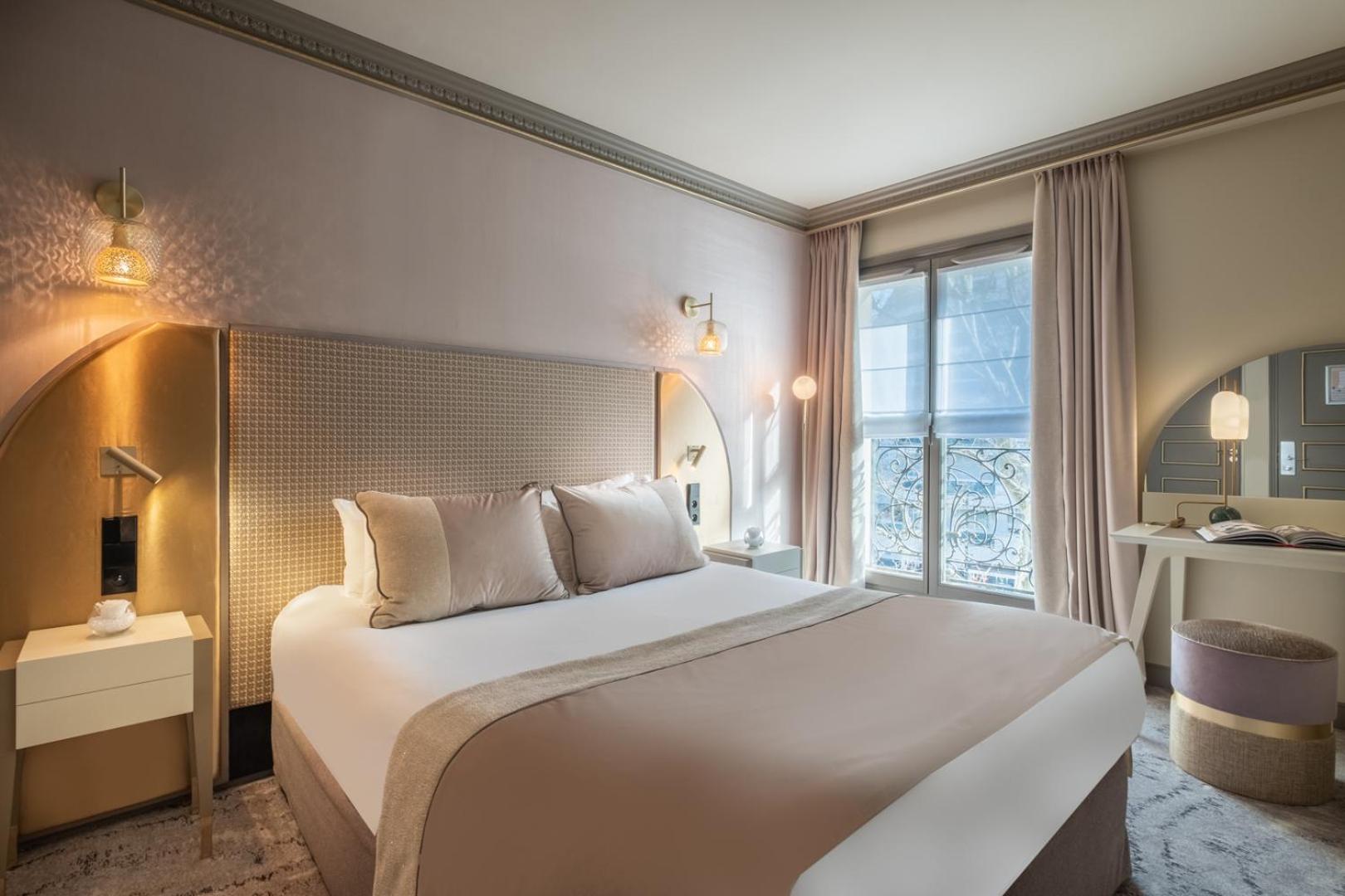 2 Doppelzimmer mit Verbindungstür