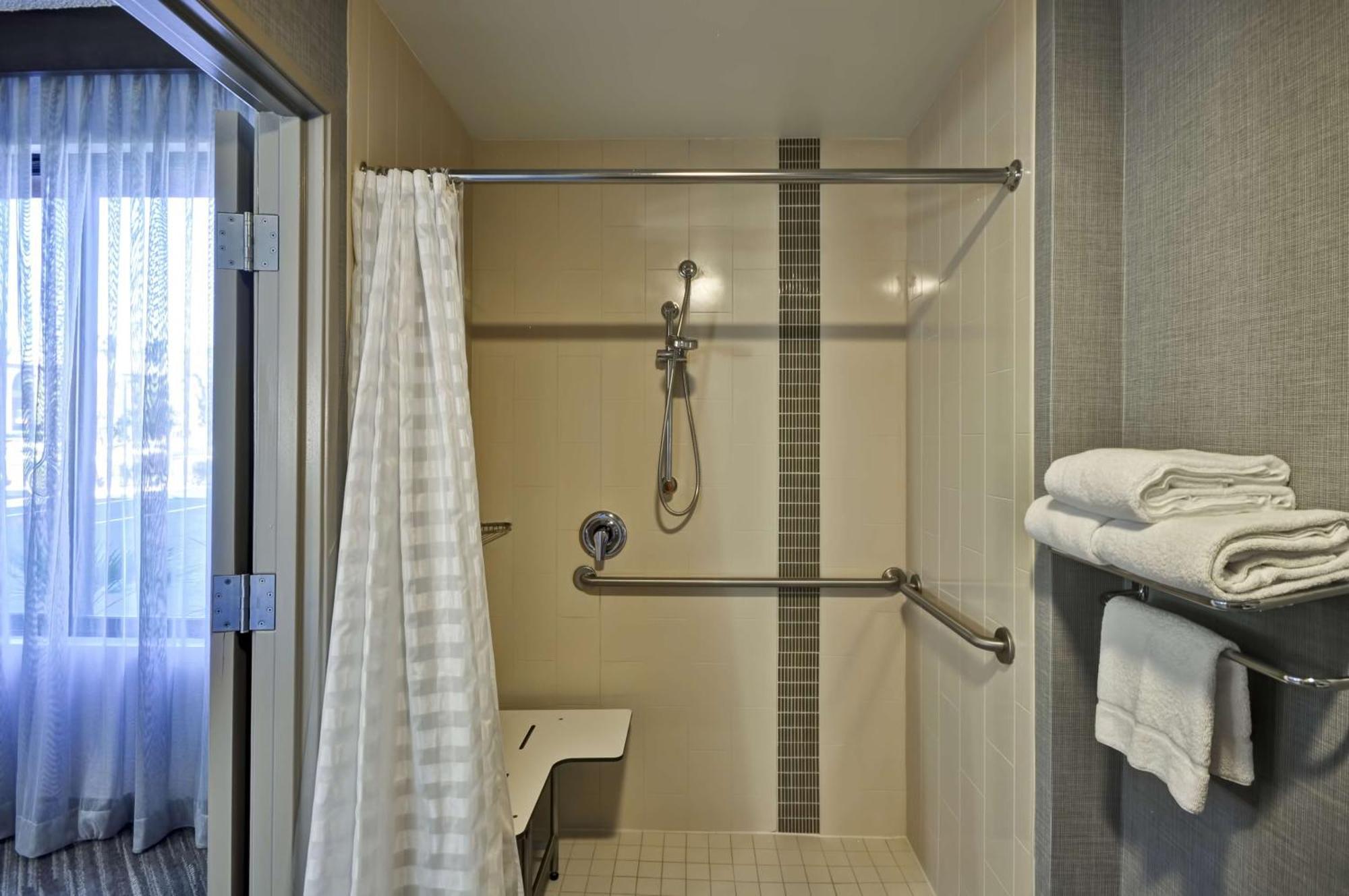 King Room Roll Shower Disability Access
