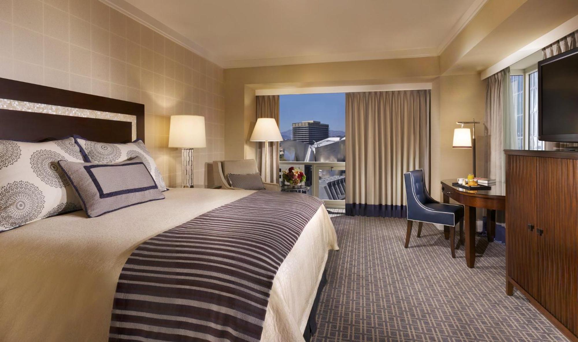 Premier Zimmer mit 1 Kingsize-Bett und Aussicht