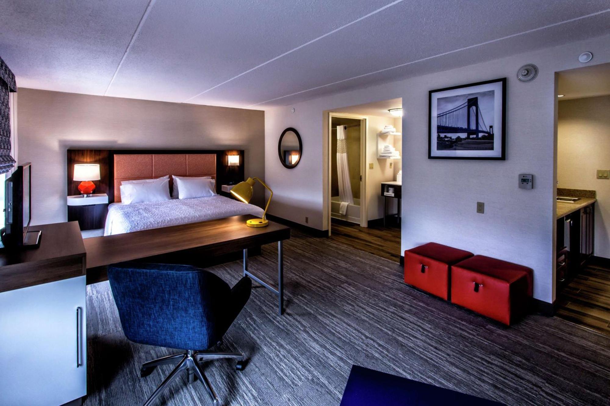 Studio-Suite mit Kingsize-Bett und Schlafsofa - Nichtraucher