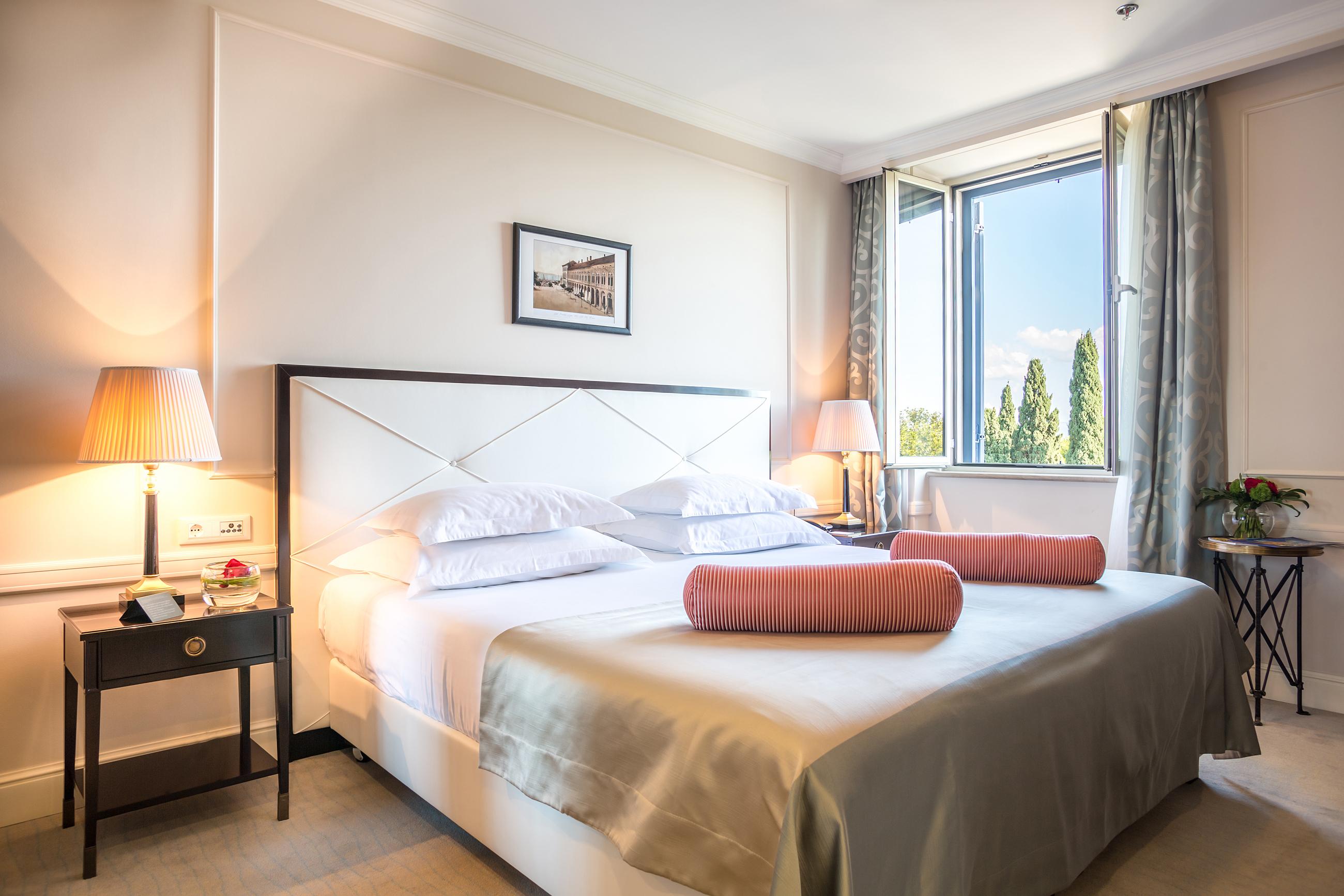 Doppelzimmer mit Meerblick und 100-Jahre-Hotel-Park-Paket