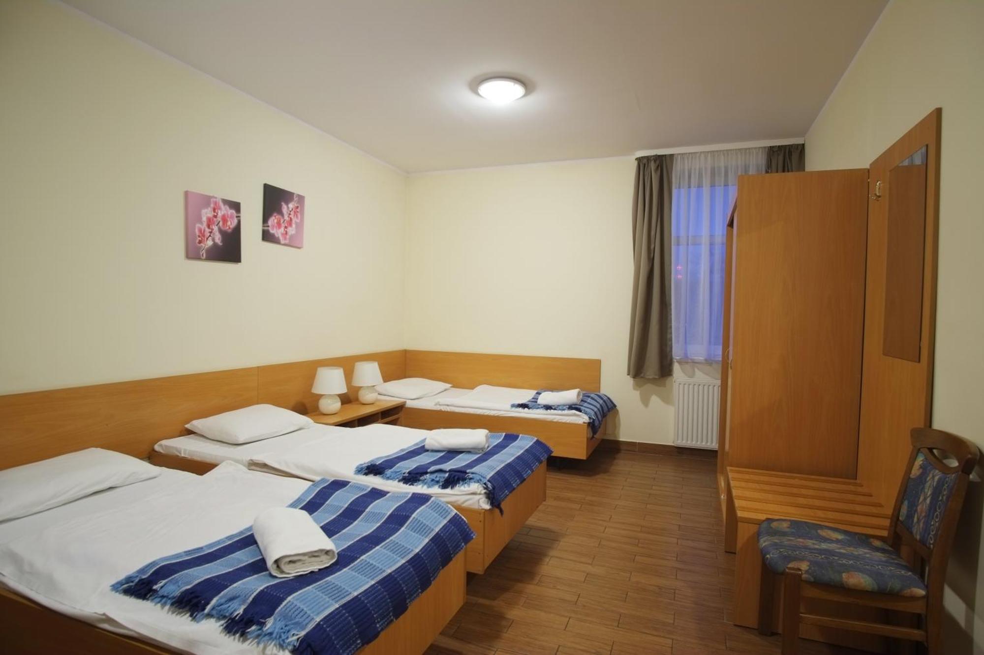 Vierbettzimmer (4 Erwachsene)
