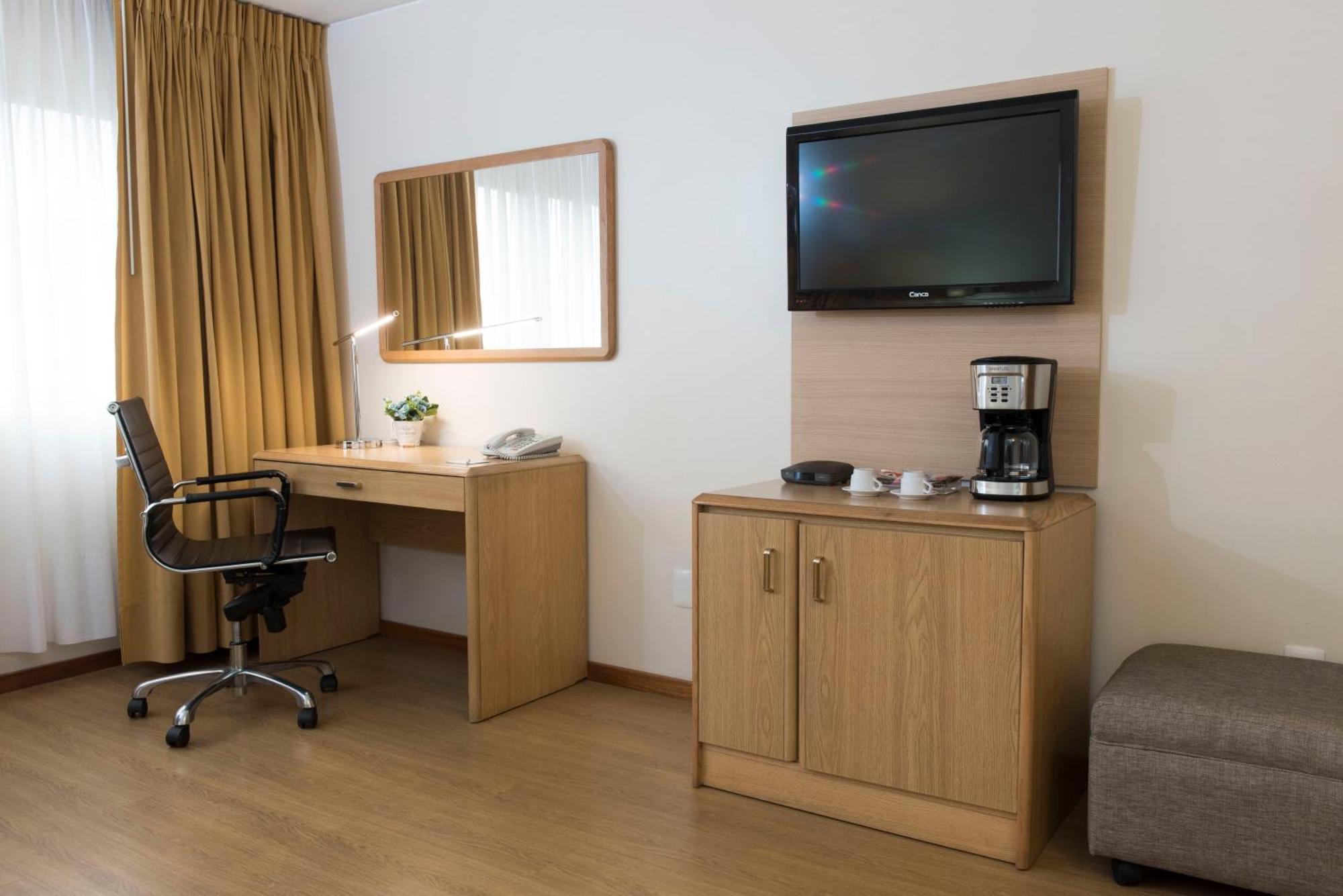 Standard Zimmer mit Kingsize-Bett - Raucher