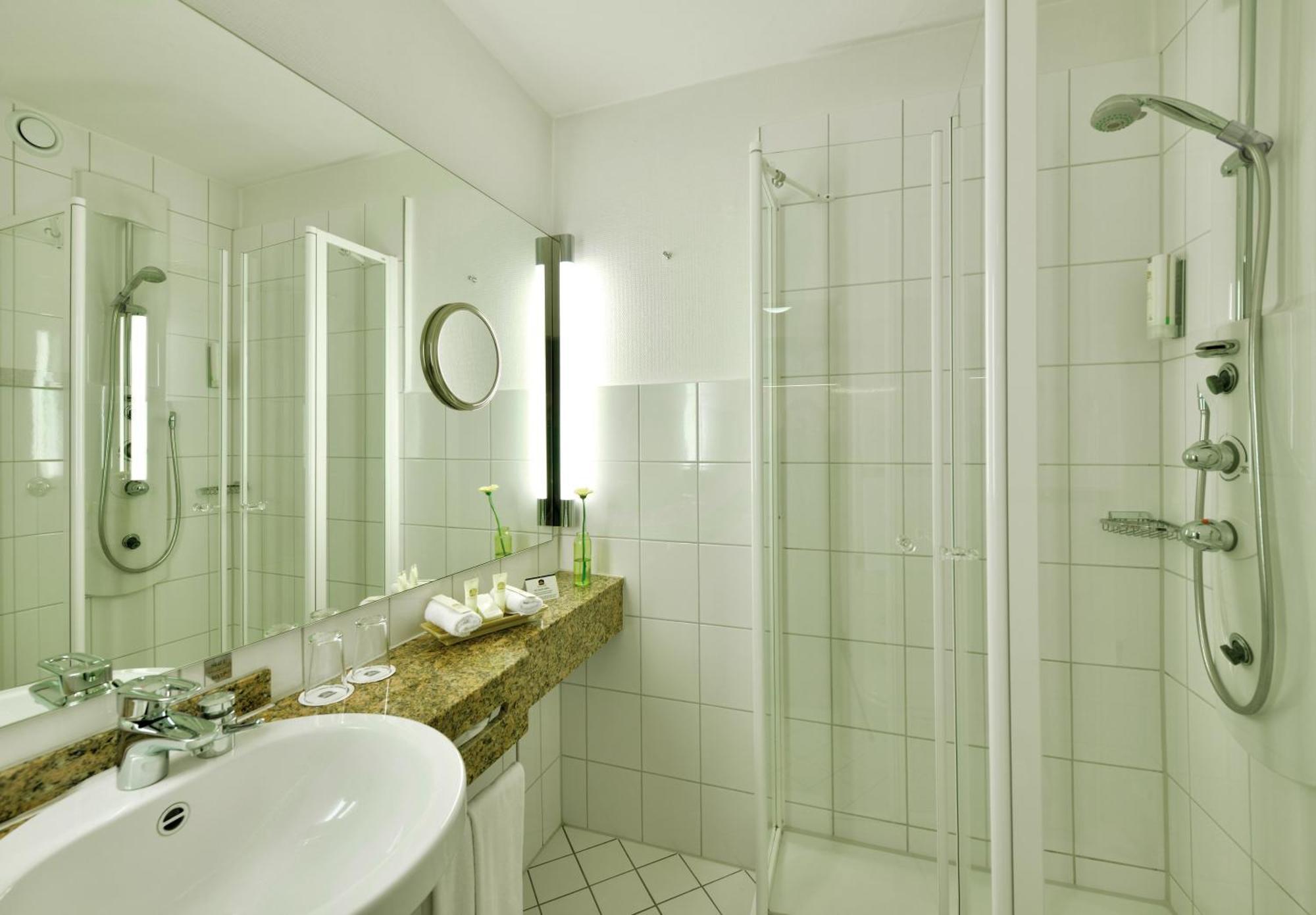 Business Zimmer mit Queensize-Bett