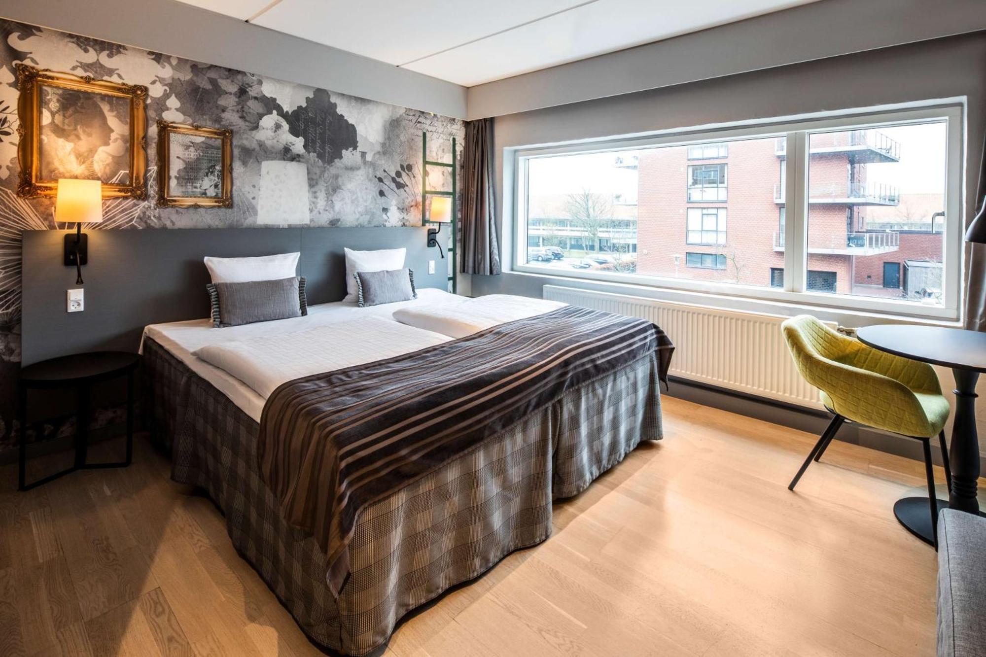 Superior Zimmer mit Kingsize-Bett