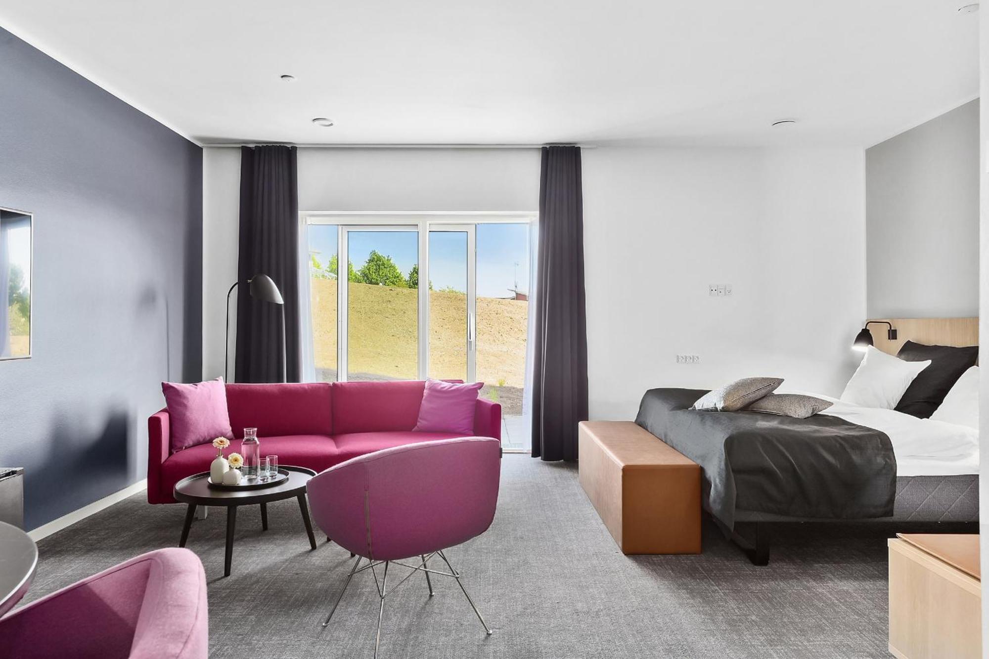 Premium Zimmer mit Kingsize-Bett und Schlafsofa