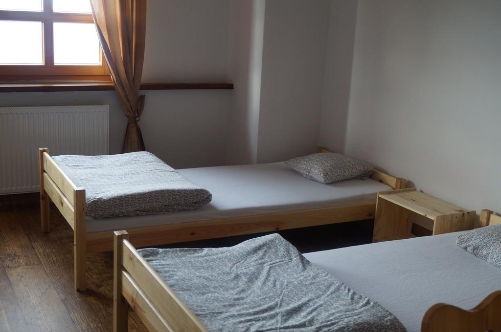 Familienzimmer mit Bergblick