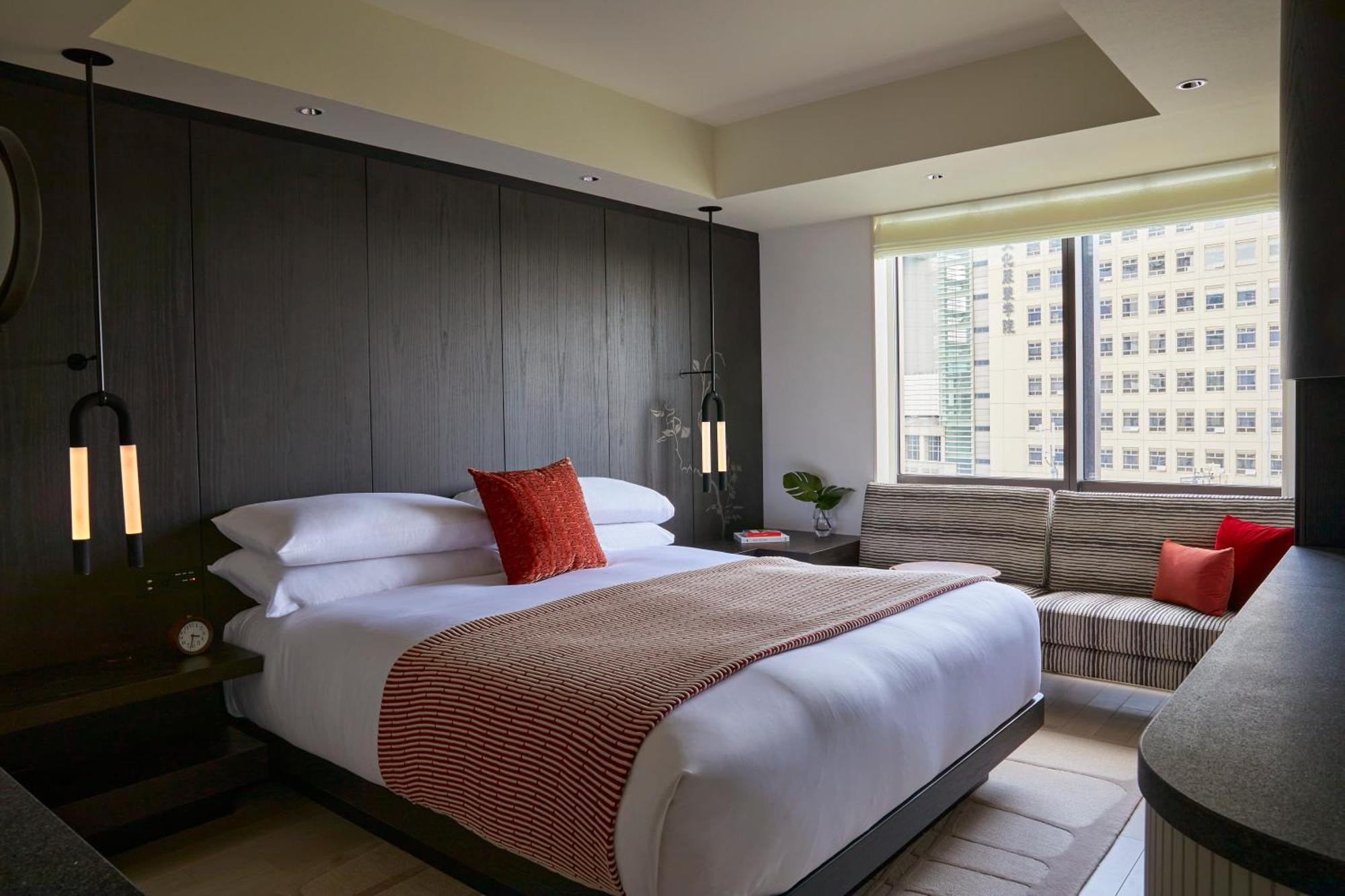 Essential Zimmer mit Kingsize-Bett