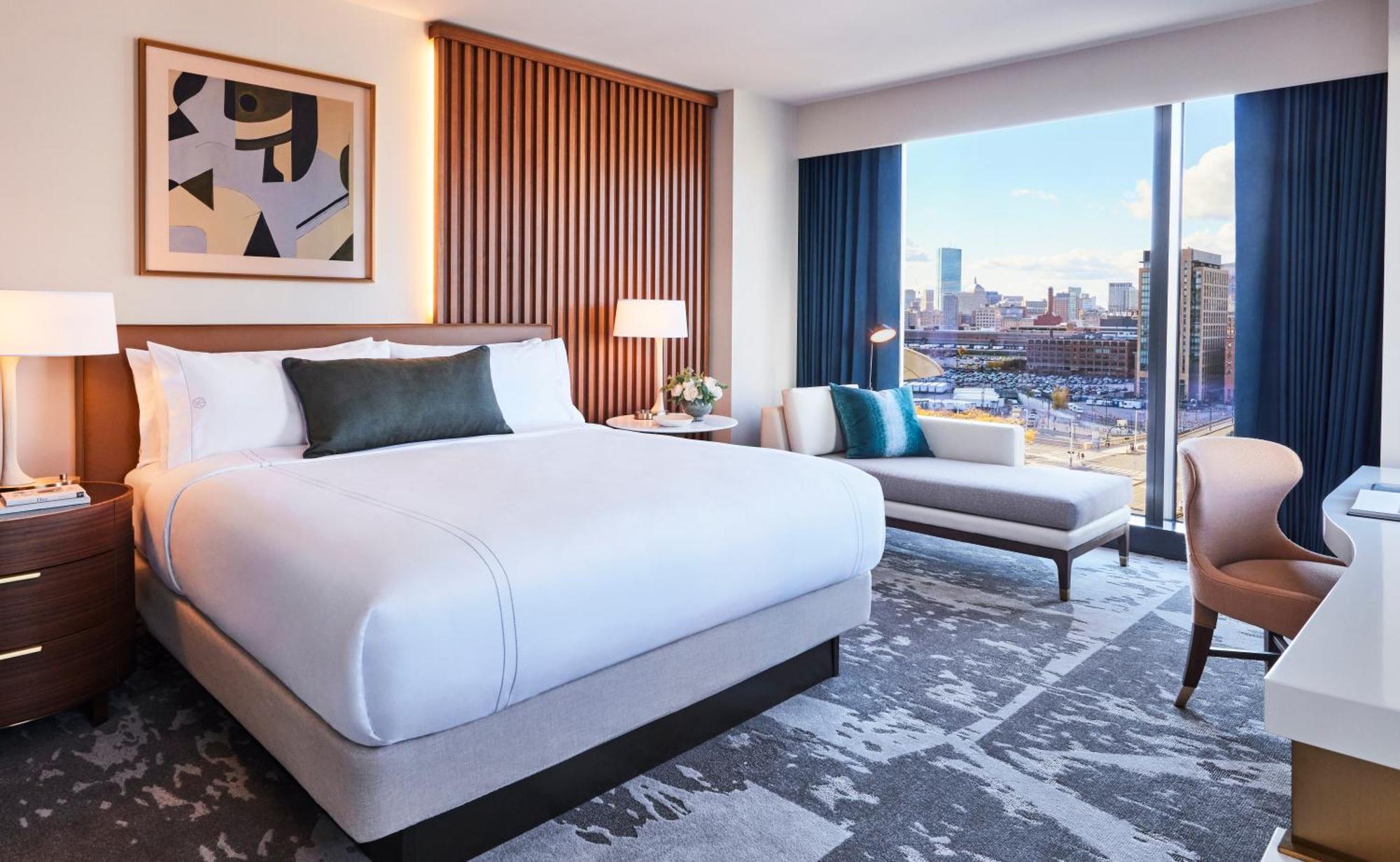 Junior Suite Patron mit 1 Kingsize-Bett und rollstuhlgerechter Dusche - barrierefrei