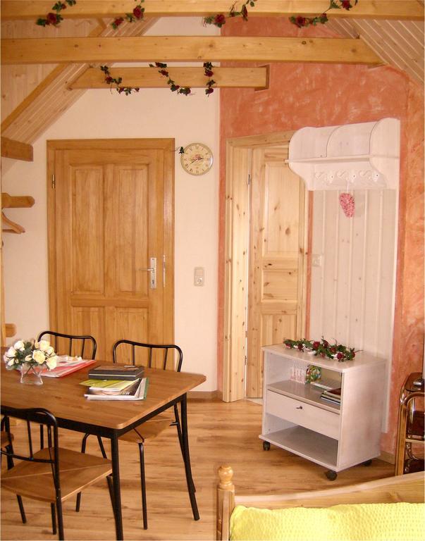 Familienzimmer mit Gartenblick