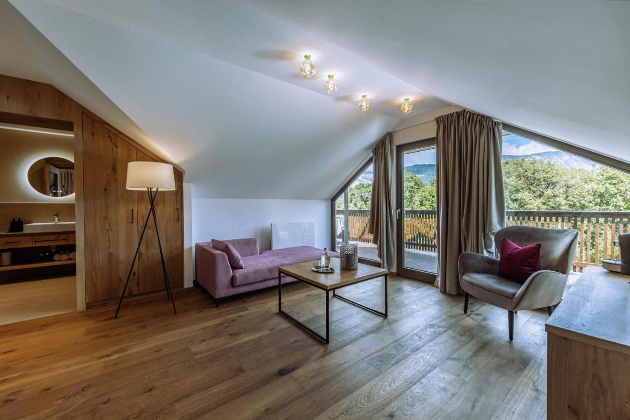Deluxe Suite mit Whirlpool-Badewanne