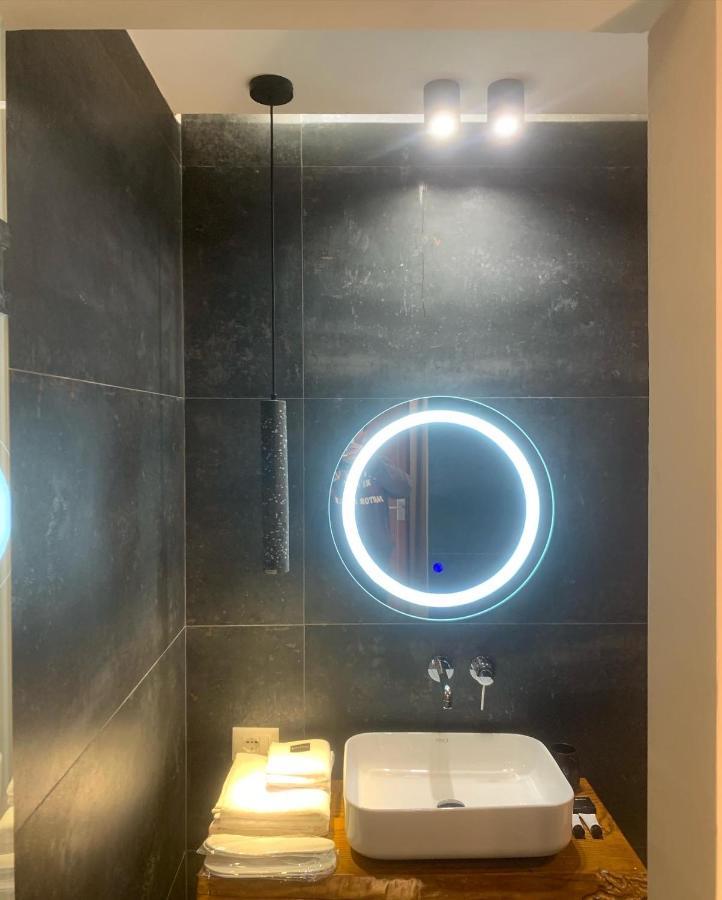 Deluxe Doppelzimmer mit seitlichem Meerblick
