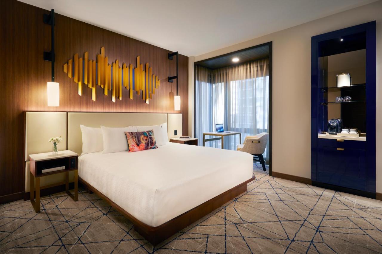 Deluxe Zimmer mit Kingsize-Bett