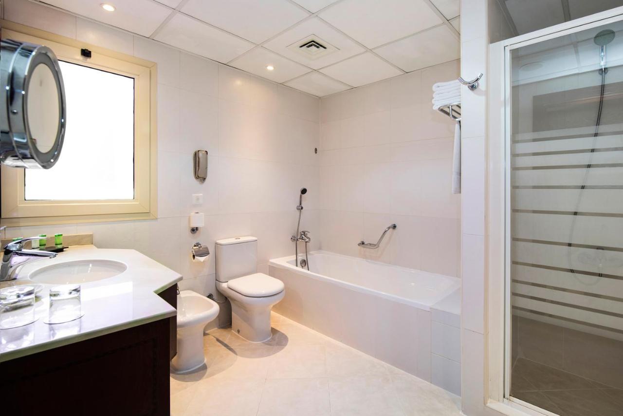 Junior Suite mit Poolblick