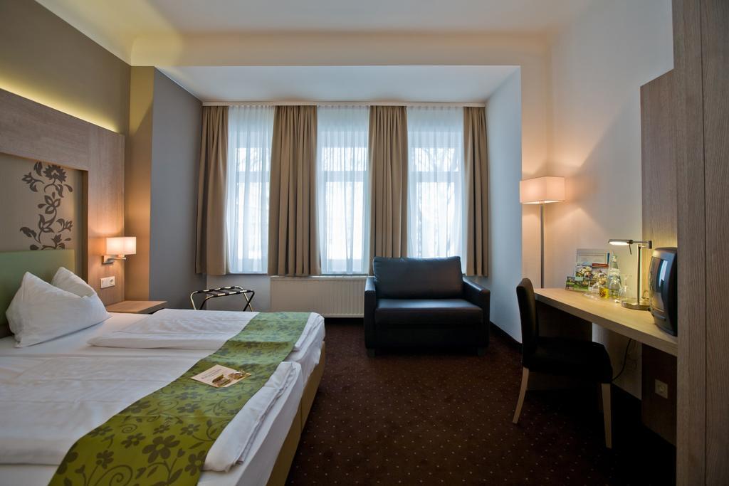 Doppelzimmer Rathaus mit Platz für ein zusätzliches Schlafsofa