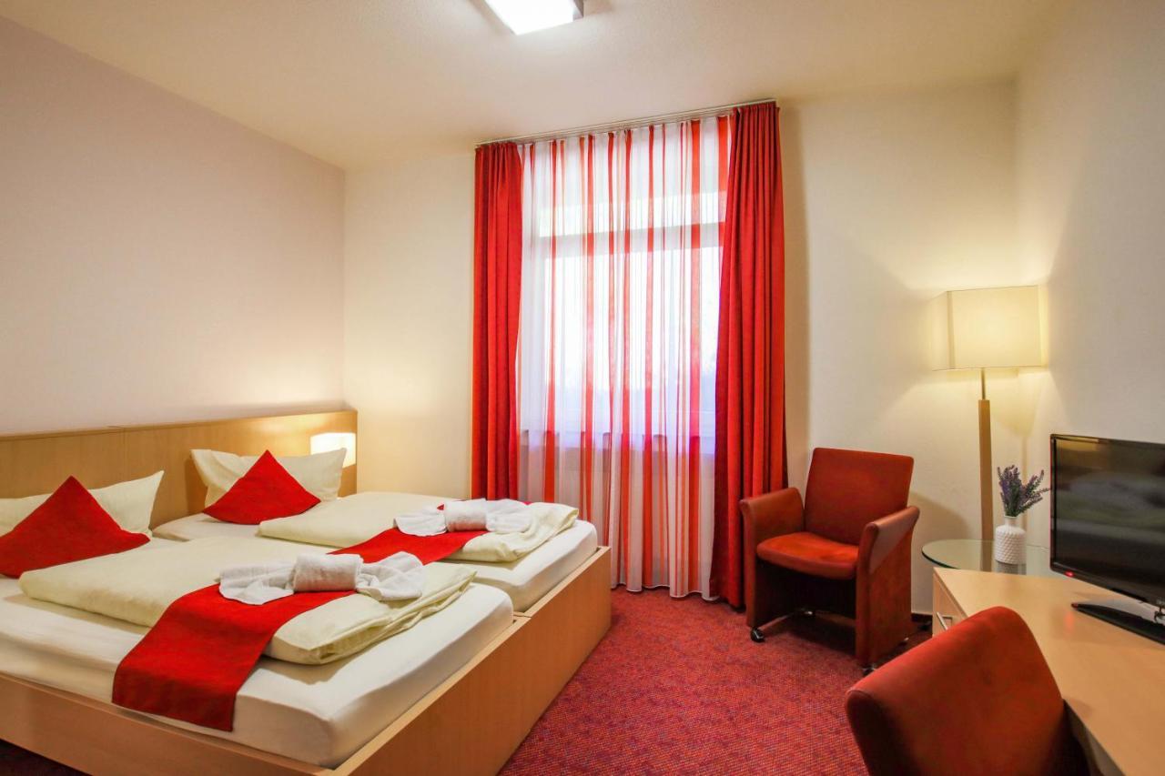 Standard Double Room,1309946230:JPEG