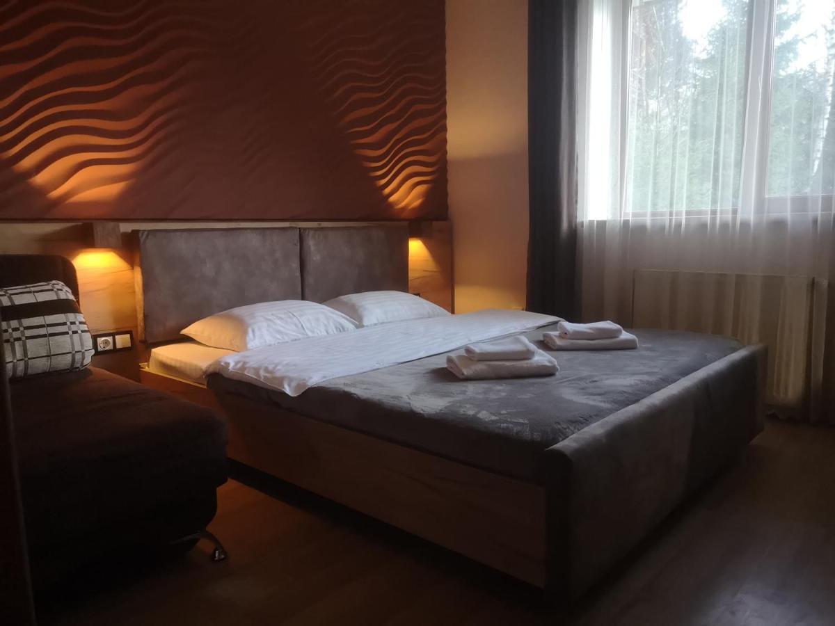 Doppelzimmer mit Zustellbett