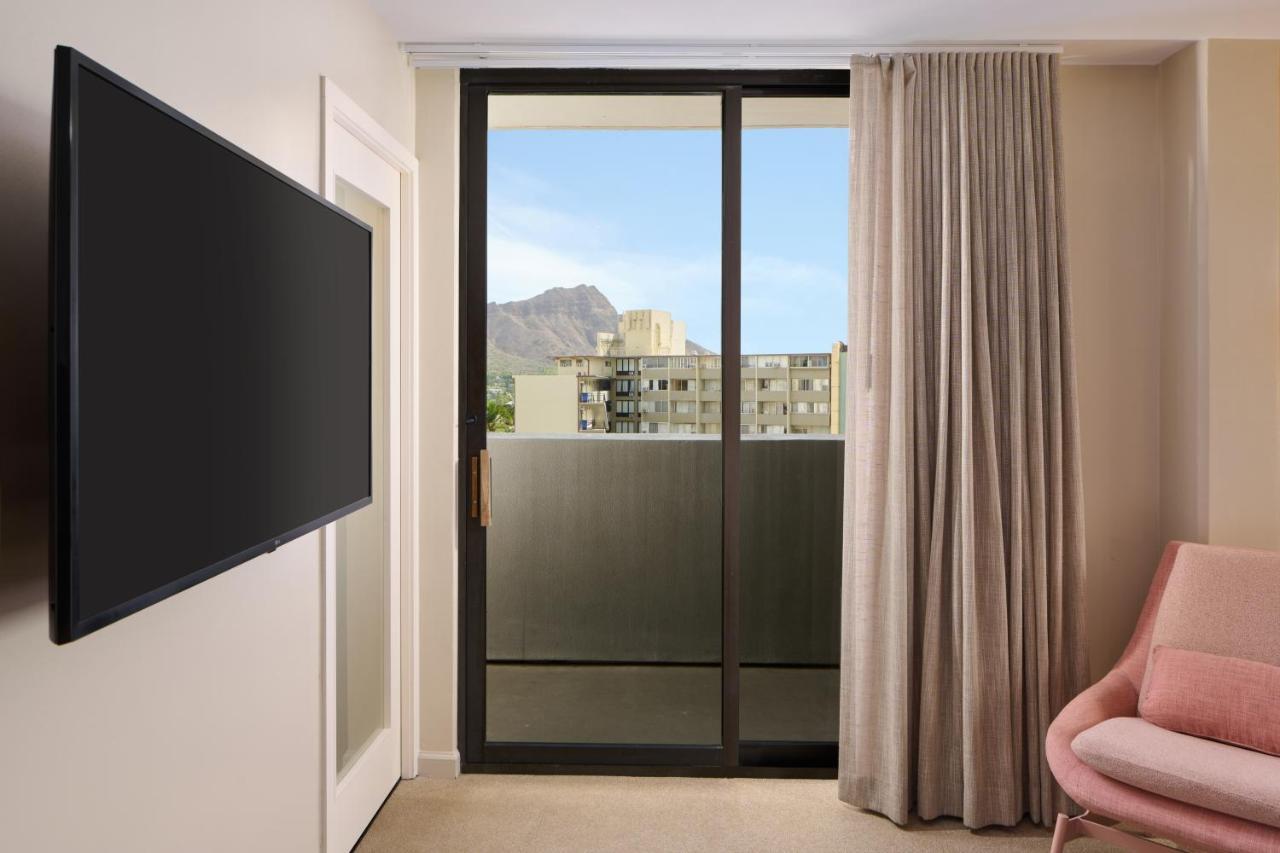Eckzimmer mit Kingsize-Bett und Balkon – Meerblick