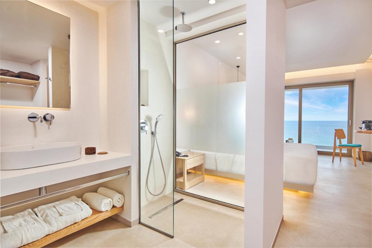 Junior Suite mit eigenem Pool und Meerblick