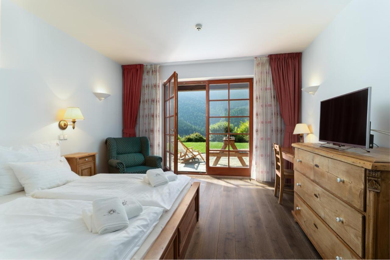 Deluxe Doppelzimmer mit Zustellbett und Terrasse