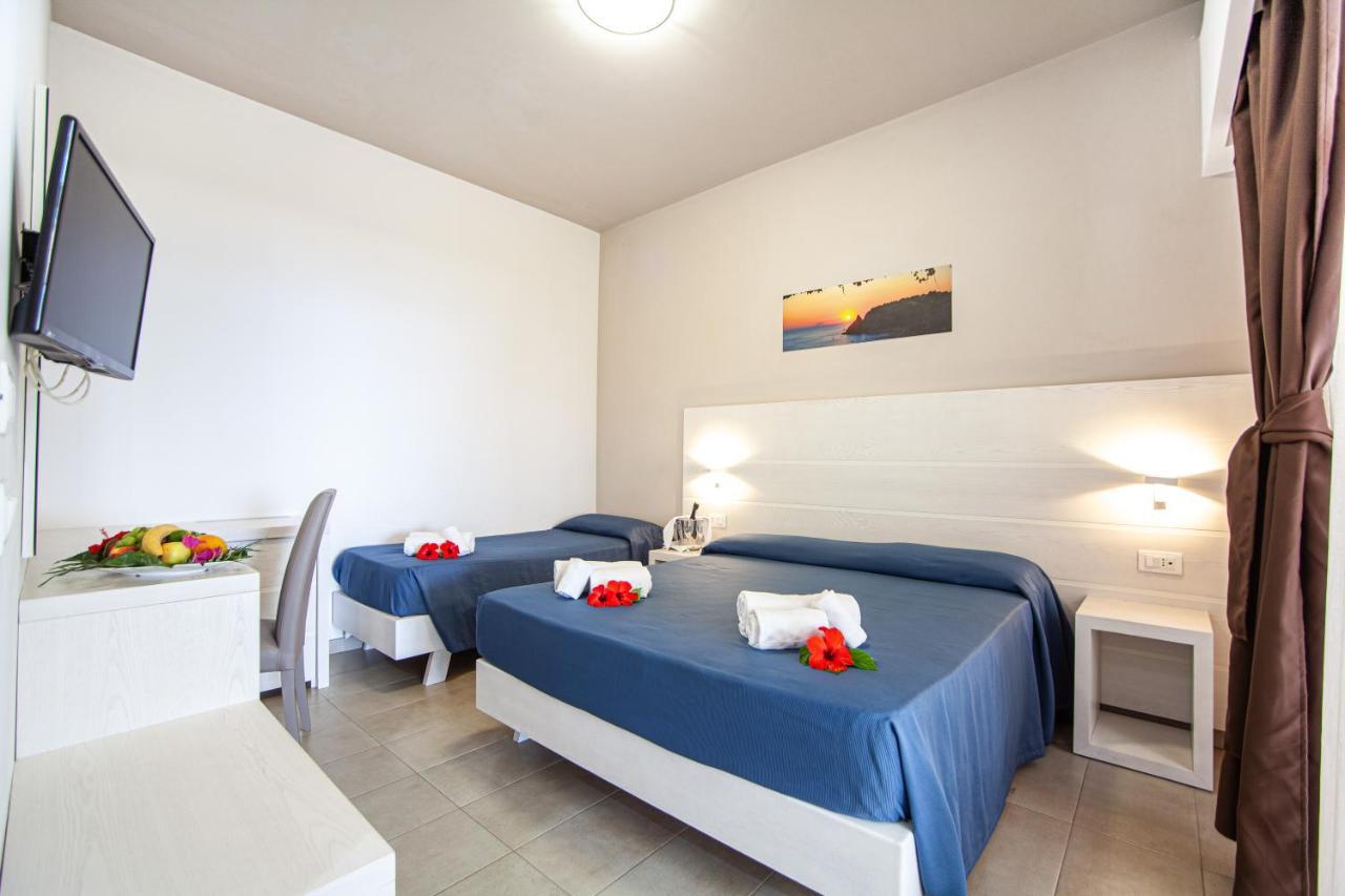 Classic Dreibettzimmer