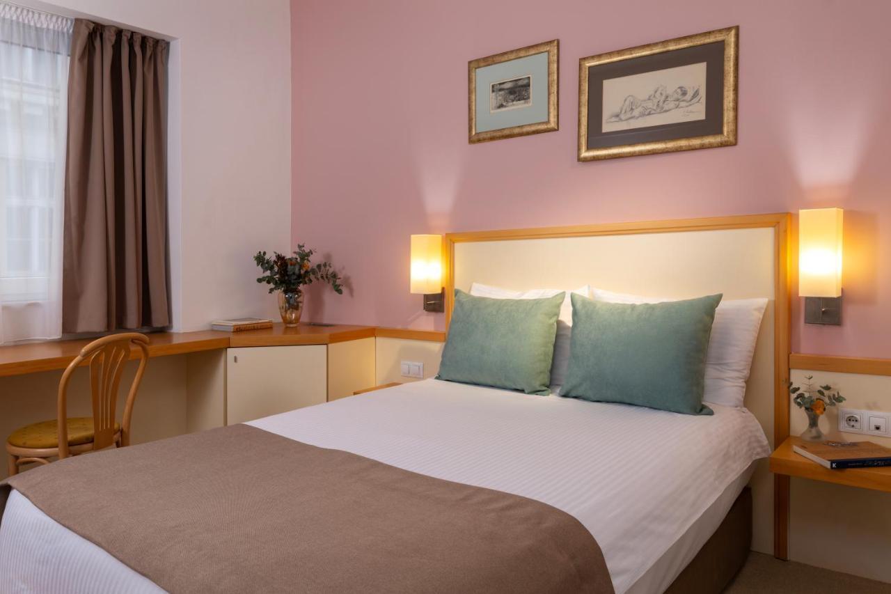 Economy Standard Zimmer