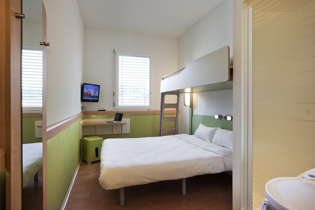 Dreibettzimmer