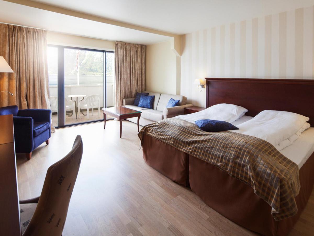 Deluxe Zweibettzimmer mit Blick auf den Fjord
