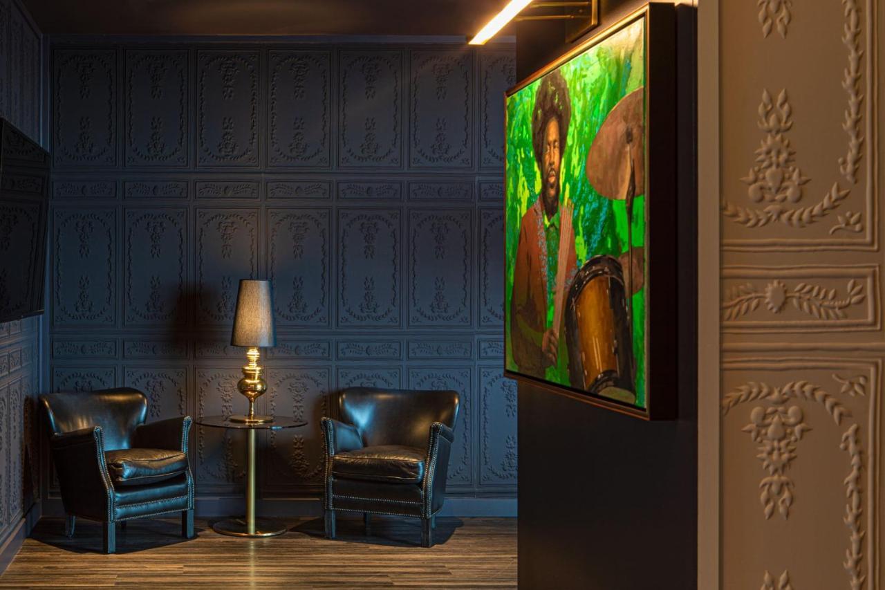 Suite Mega mit Kingsize-Bett und Stadtblick