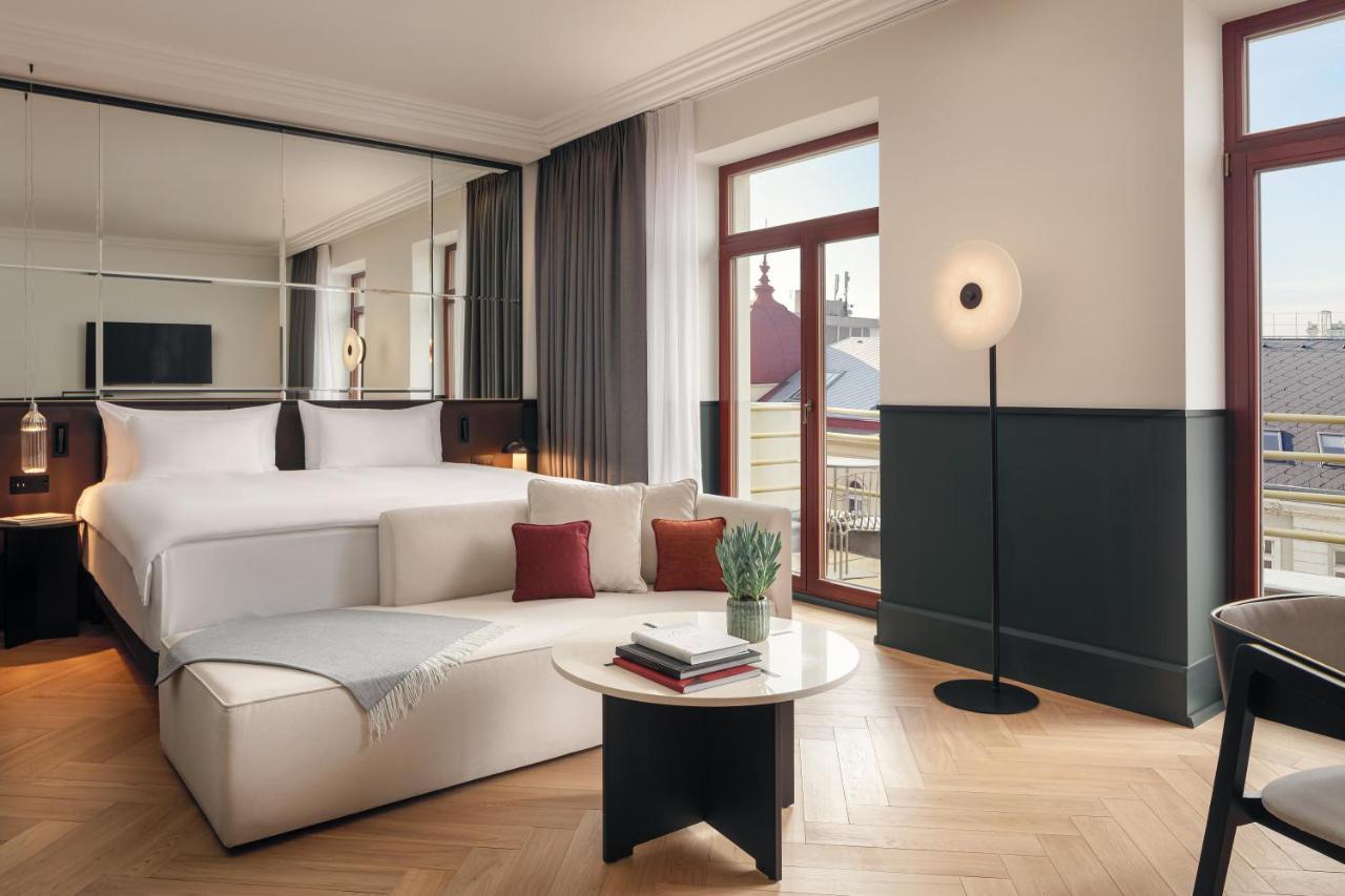 Executive Suite mit Balkon